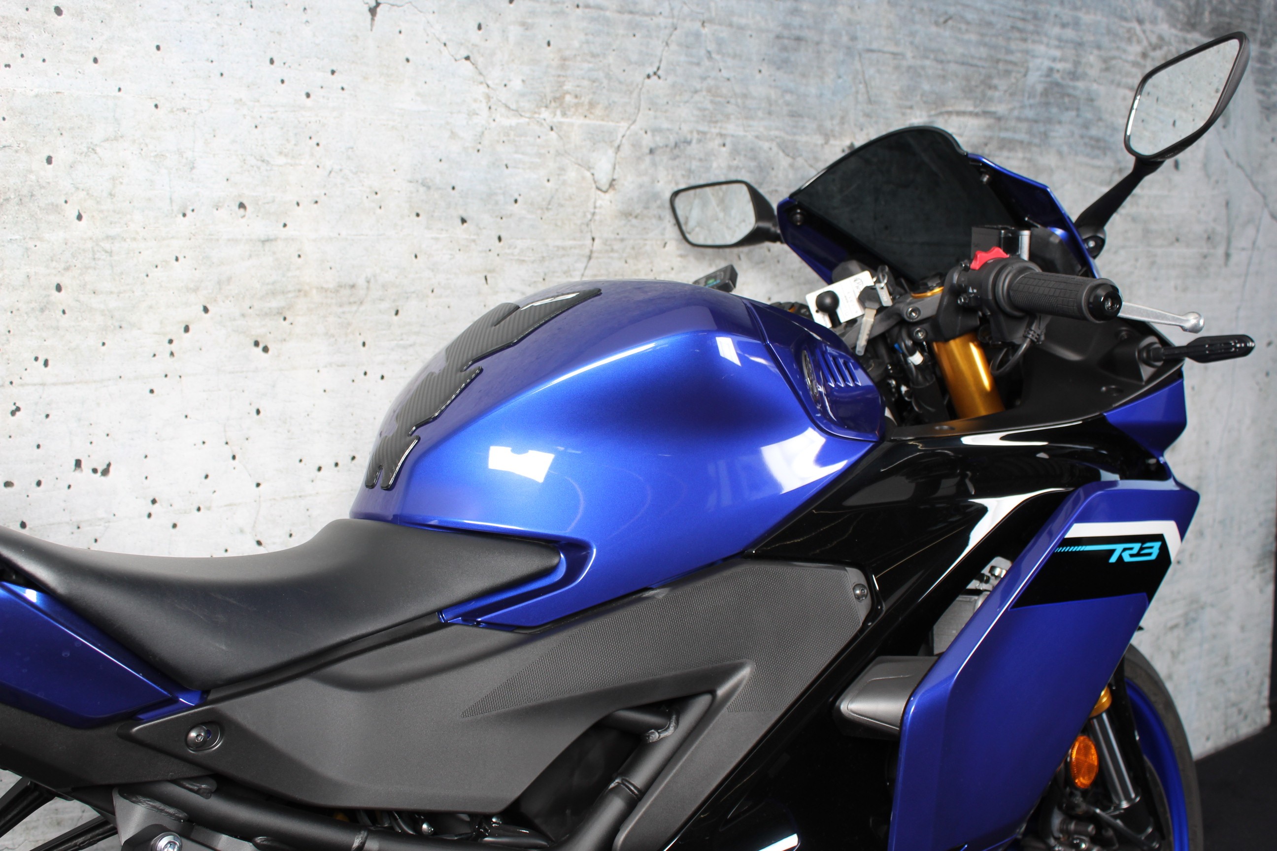 YAMAHA YZF R3