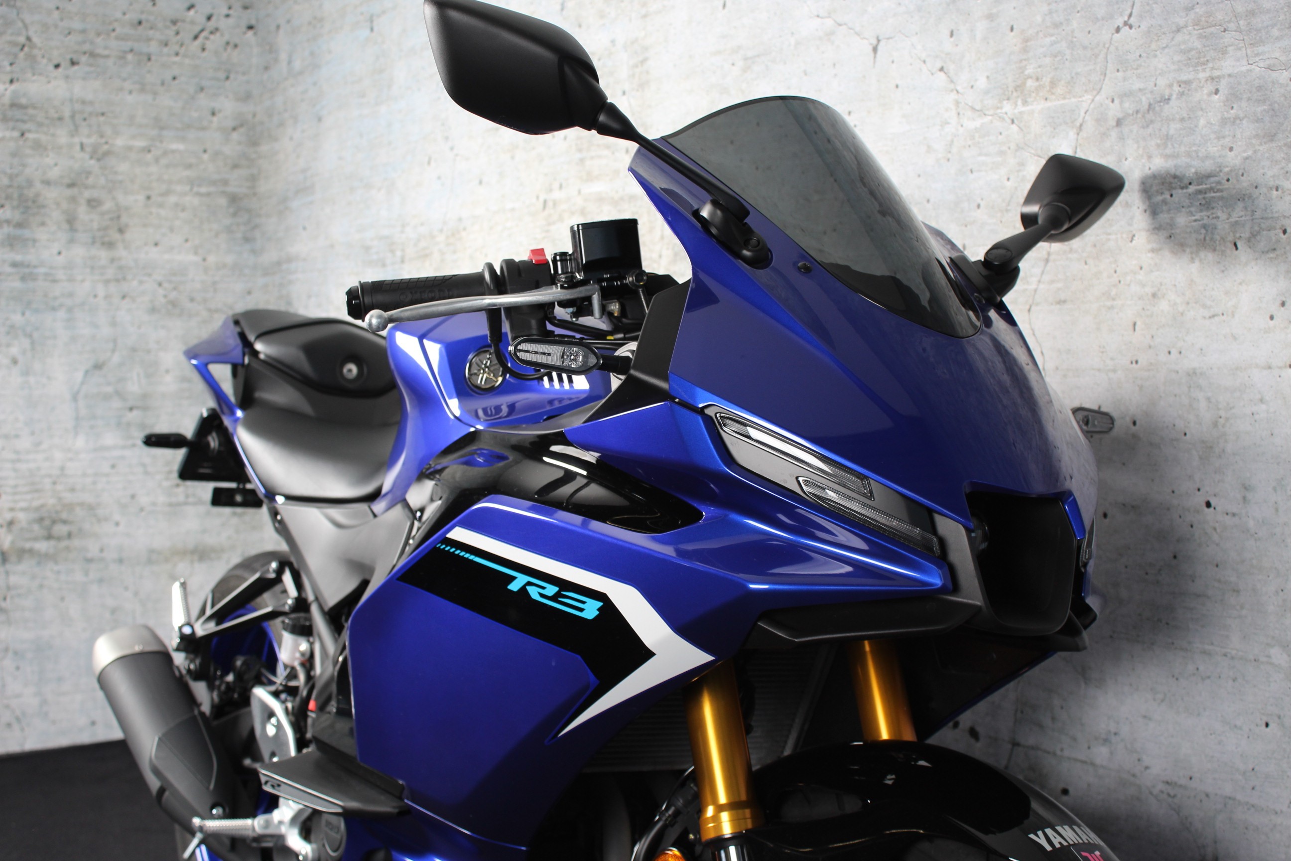 YAMAHA YZF R3
