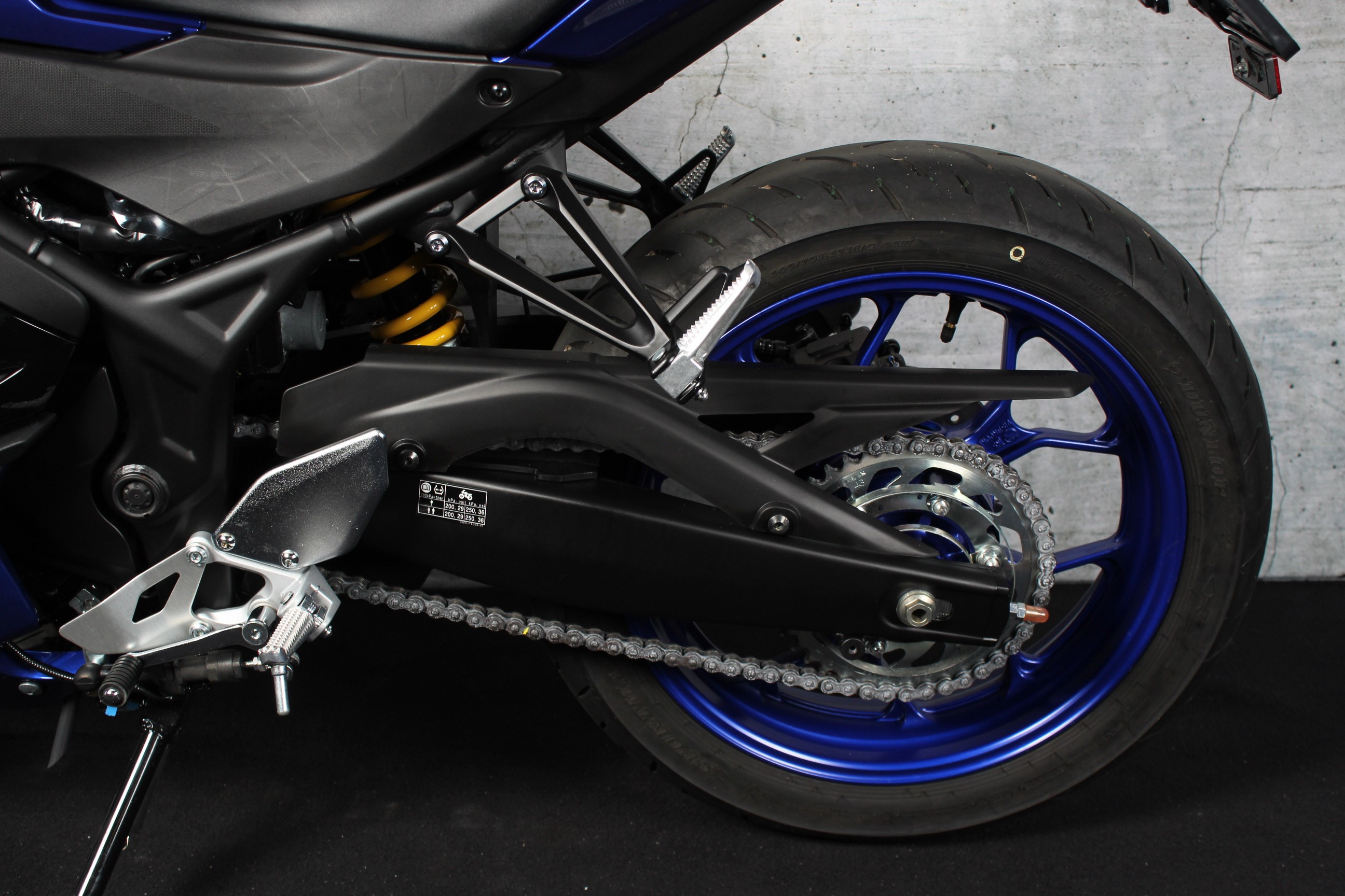 YAMAHA YZF R3
