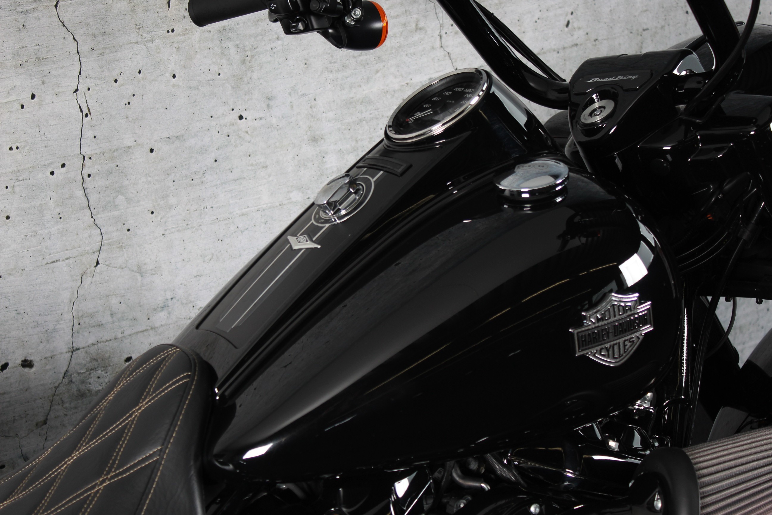 HARLEY-DAVIDSON Road King Special