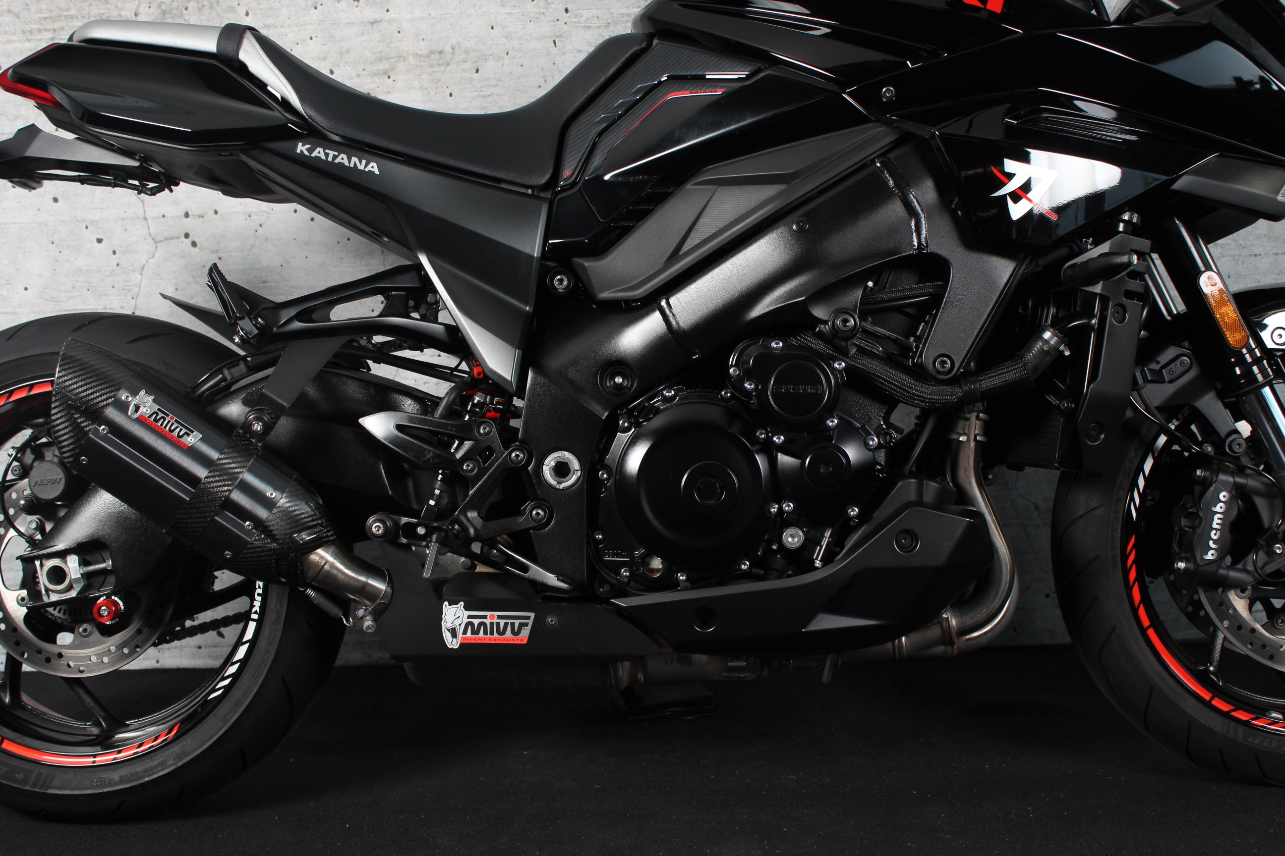 SUZUKI GSX-S 1000 Katana