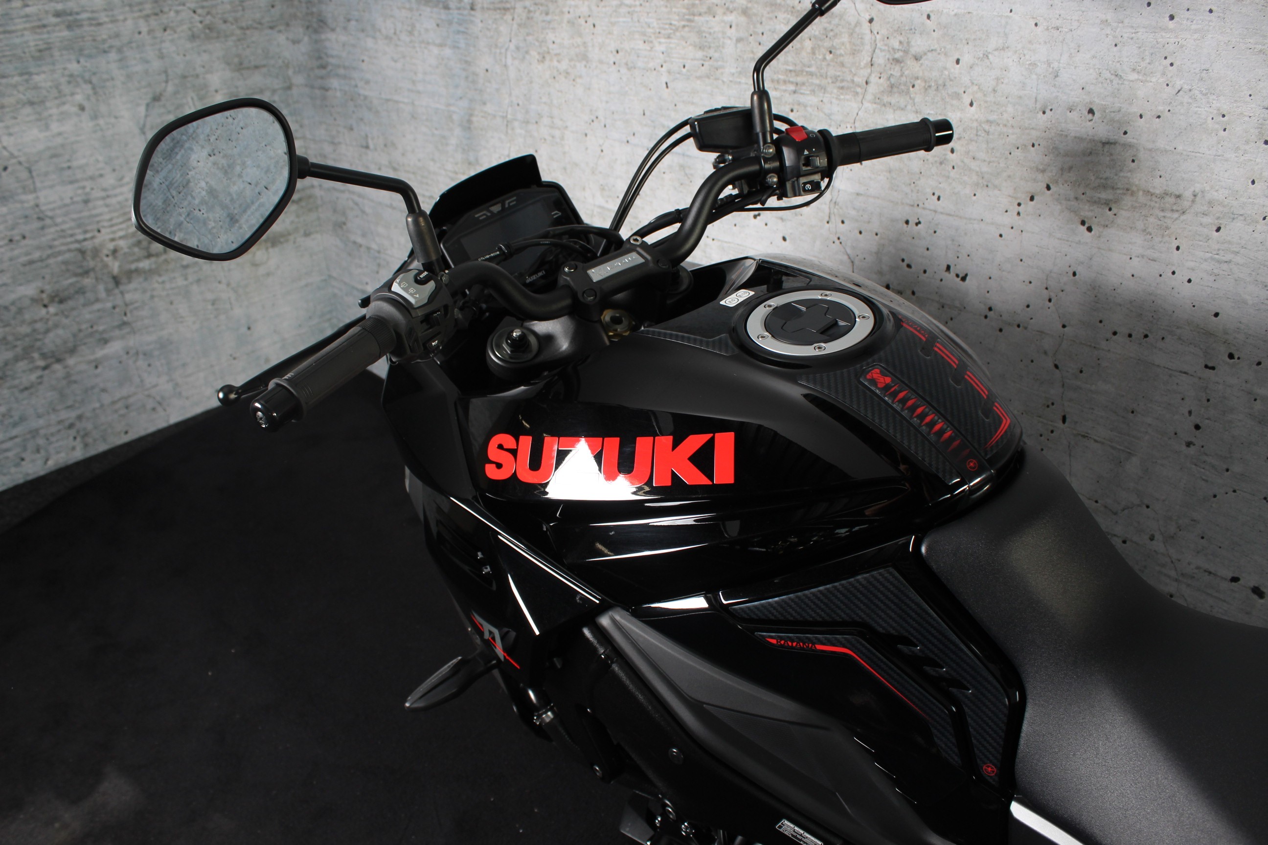 SUZUKI GSX-S 1000 Katana