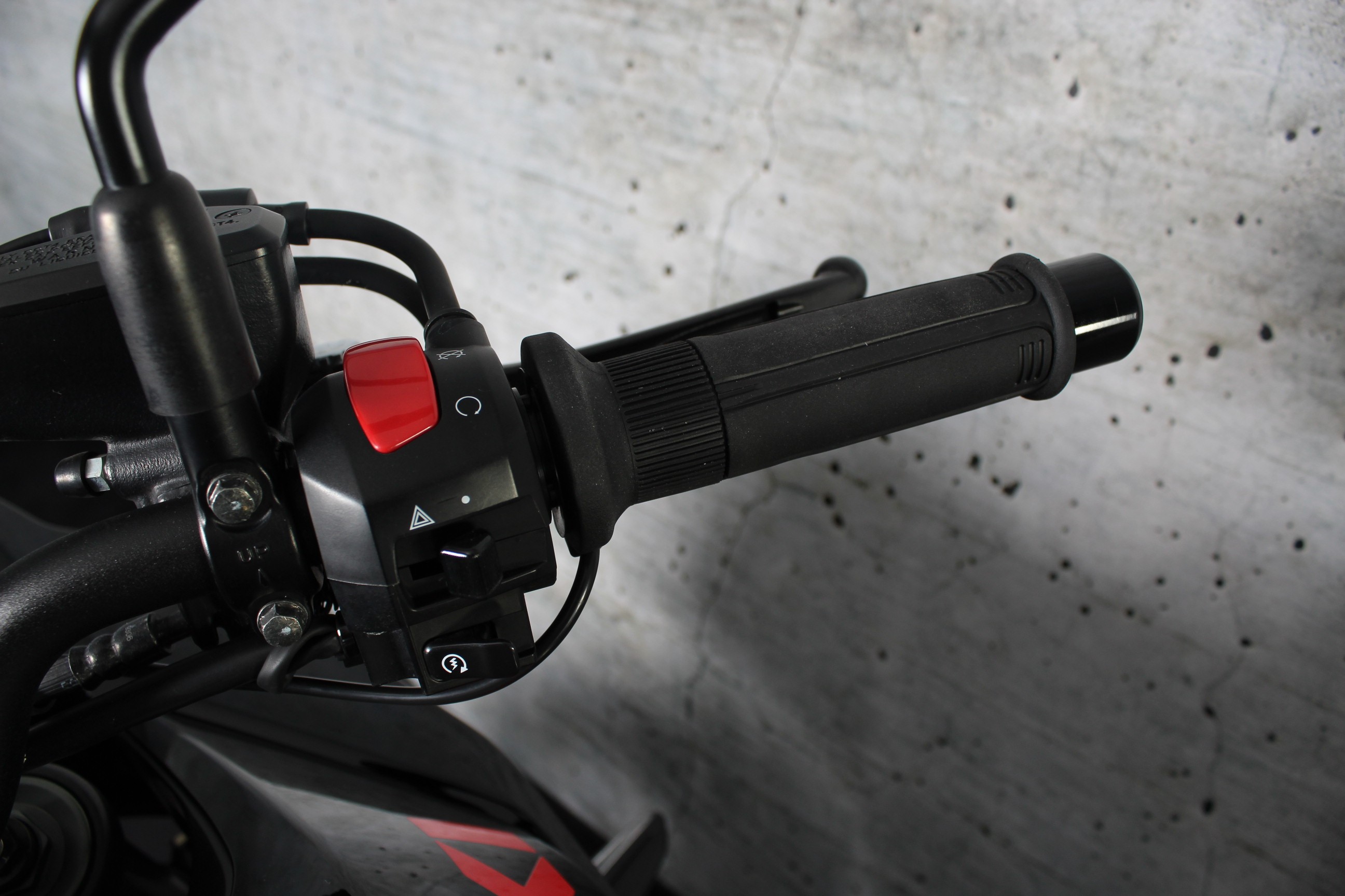 SUZUKI GSX-S 1000 Katana