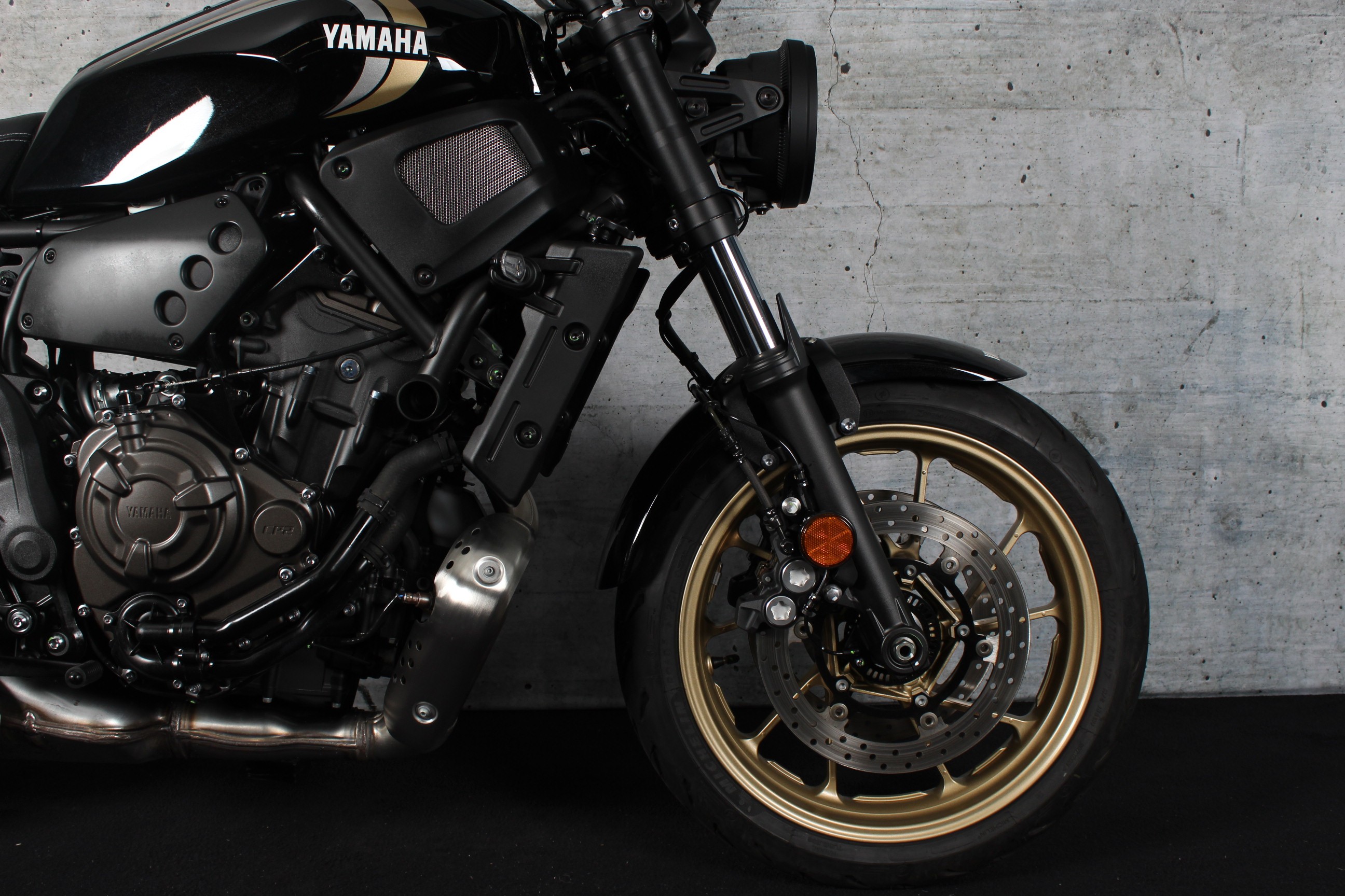 YAMAHA XSR 700 ABS