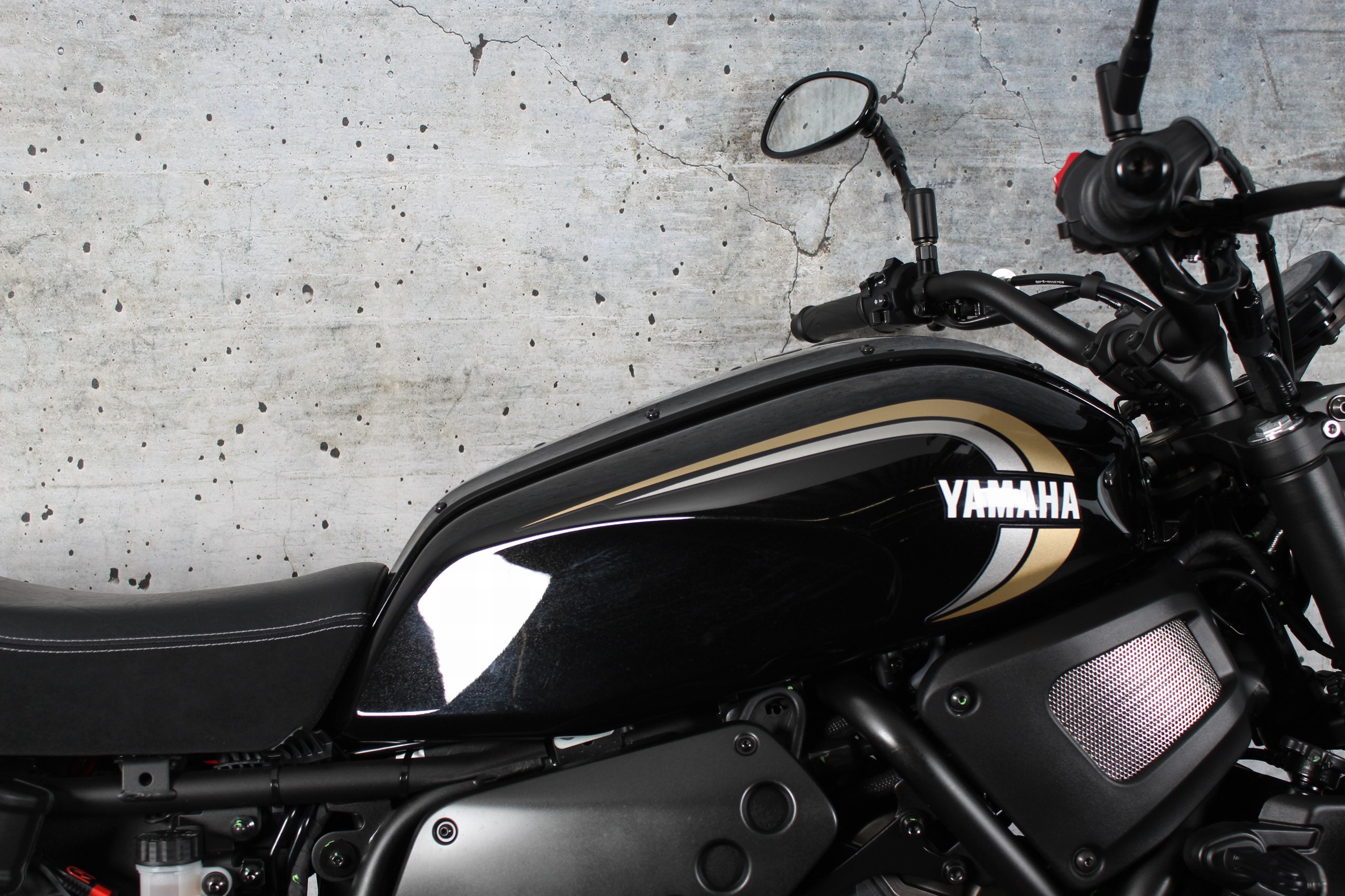 YAMAHA XSR 700 ABS