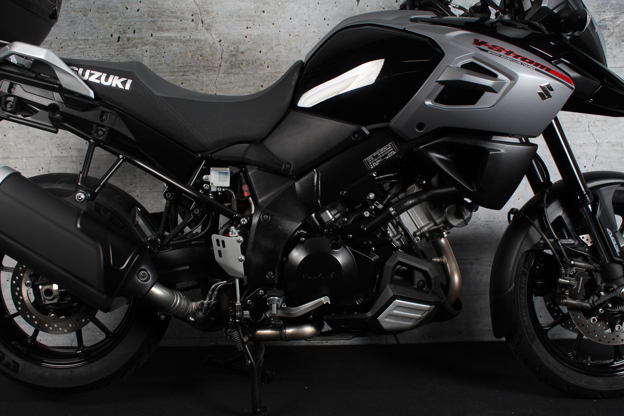 SUZUKI V-Strom DL 1000 ABS