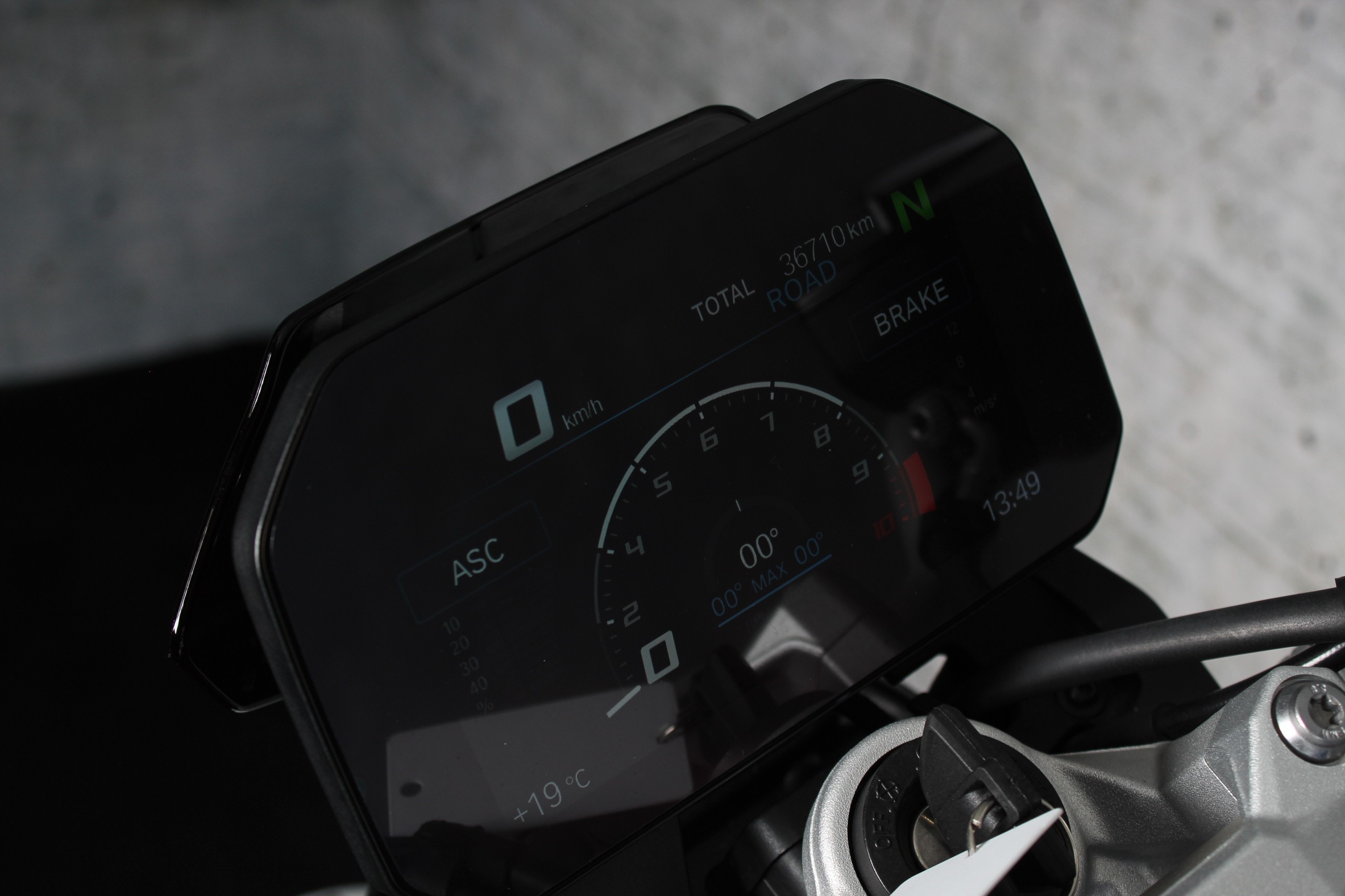 BMW F 900 R Akrapovic - Wilbers