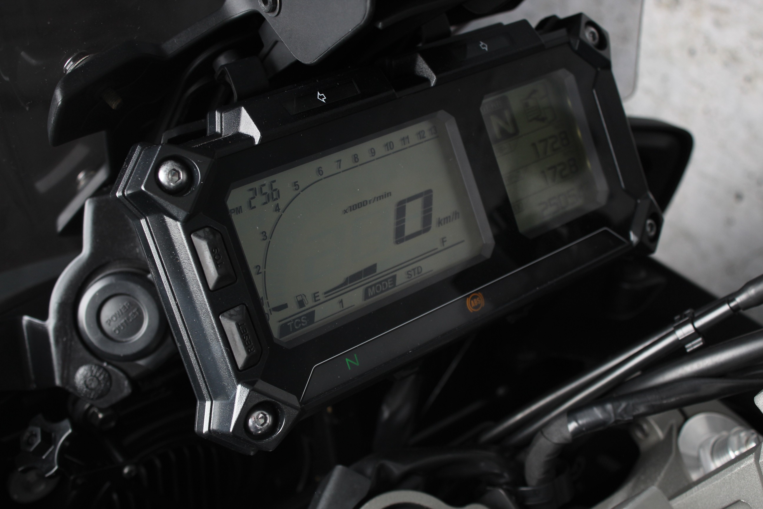 YAMAHA Tracer 900 ABS