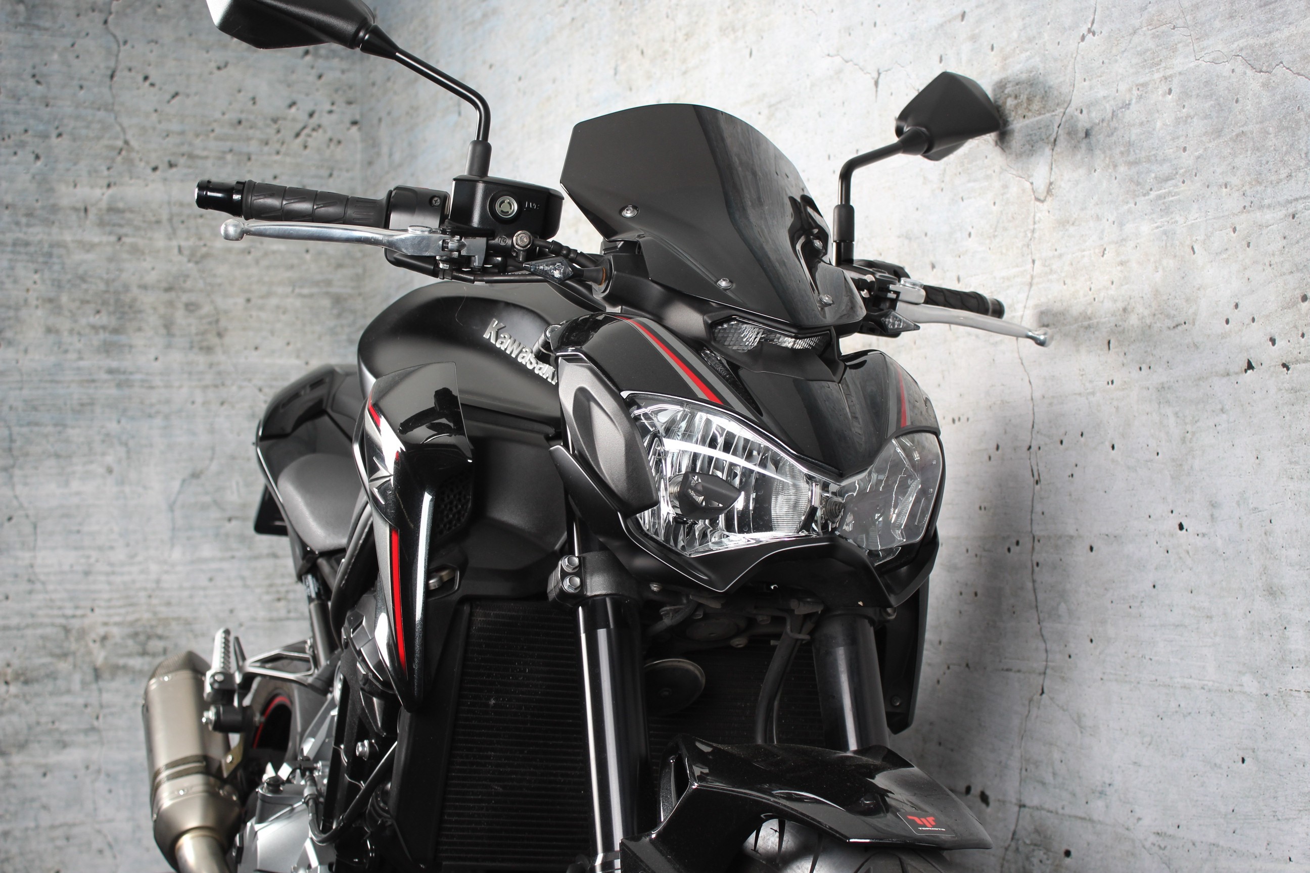 KAWASAKI Z 900 Performance Akrapovic -