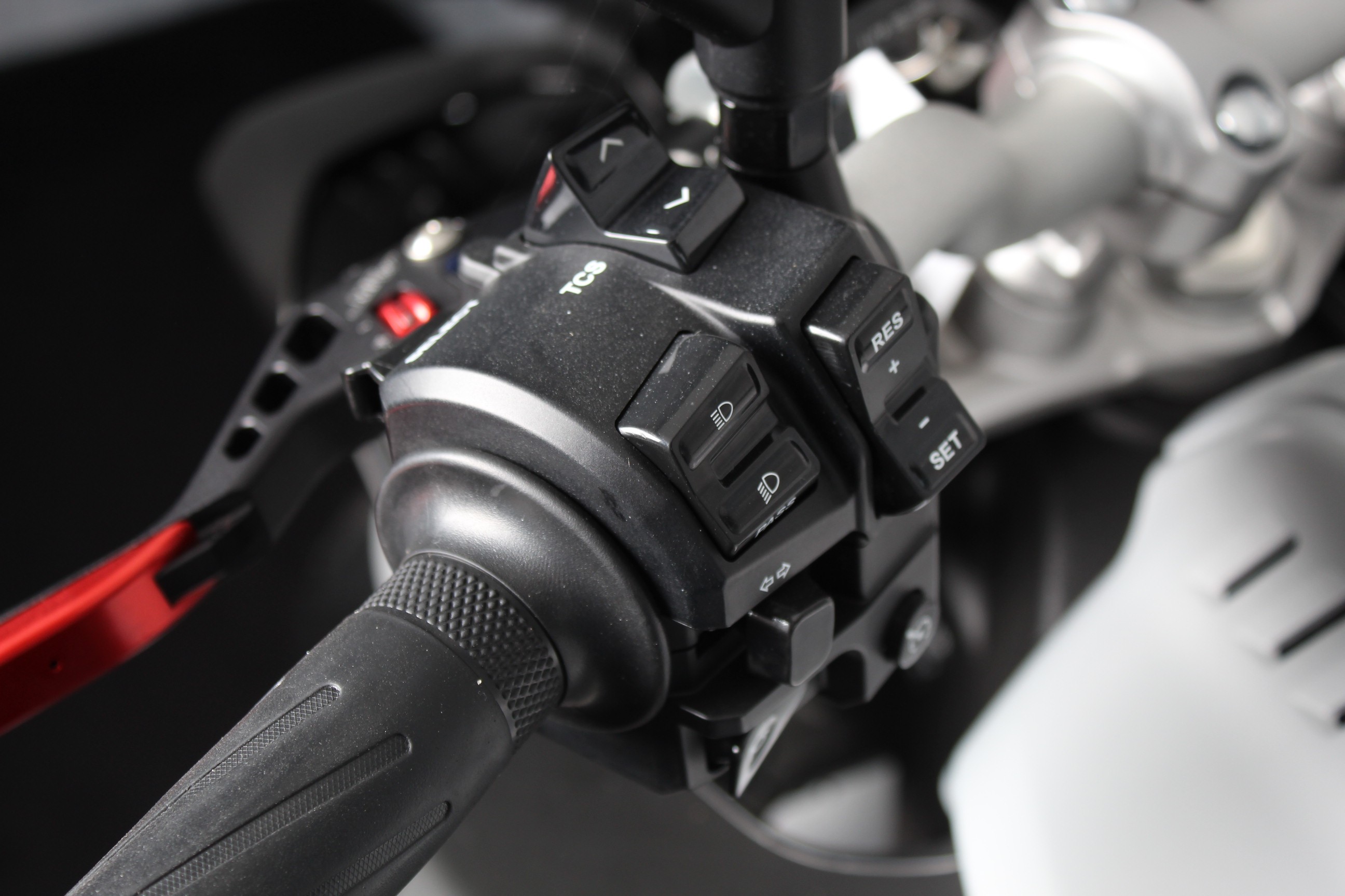 YAMAHA MT 10 ABS