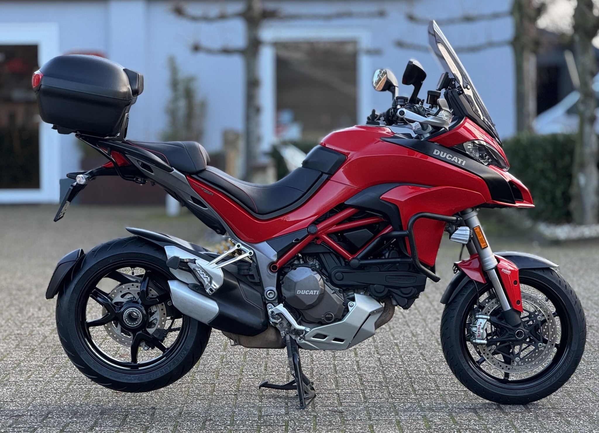 DUCATI Multistrada 1200S