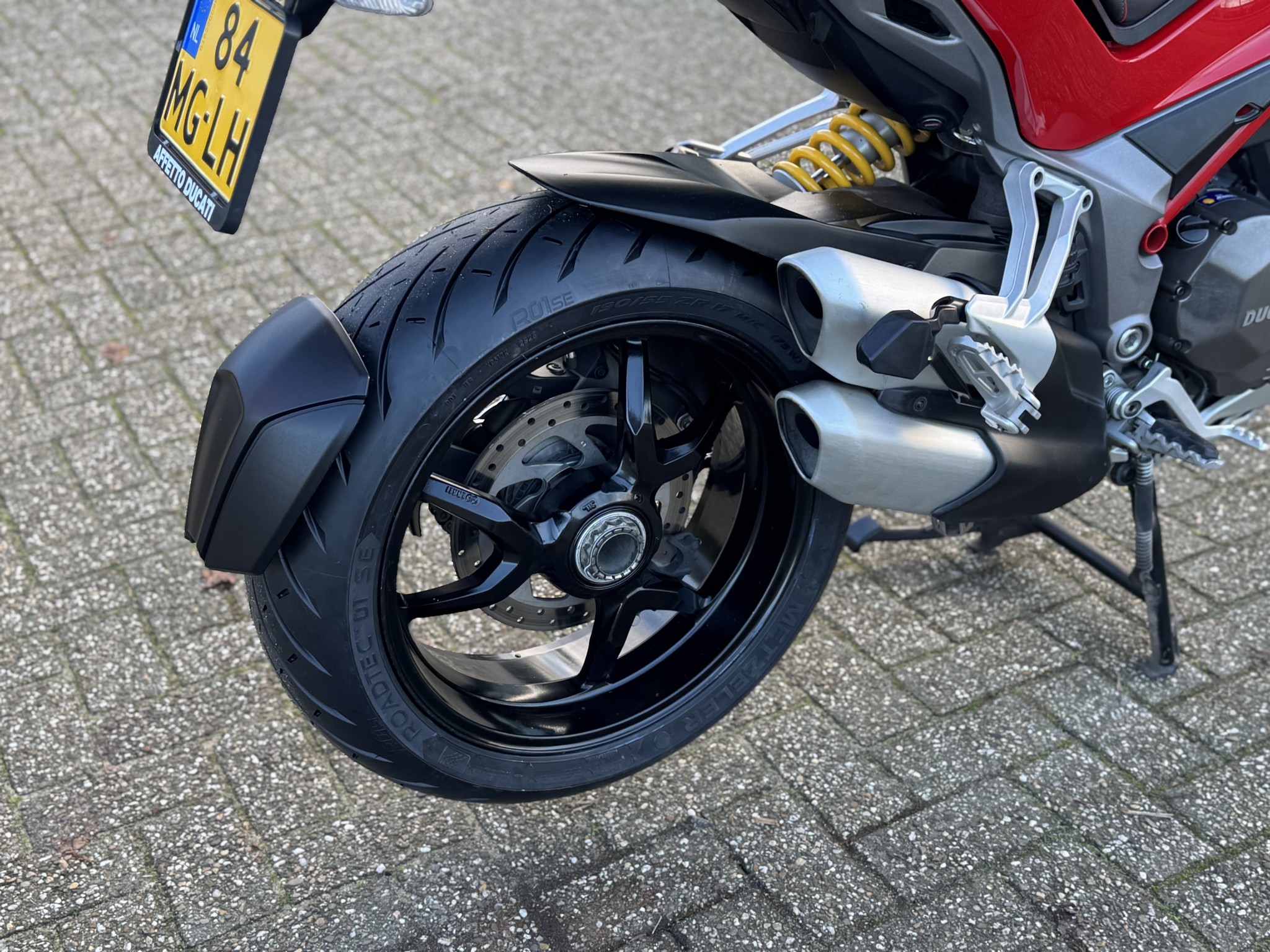DUCATI Multistrada 1200S