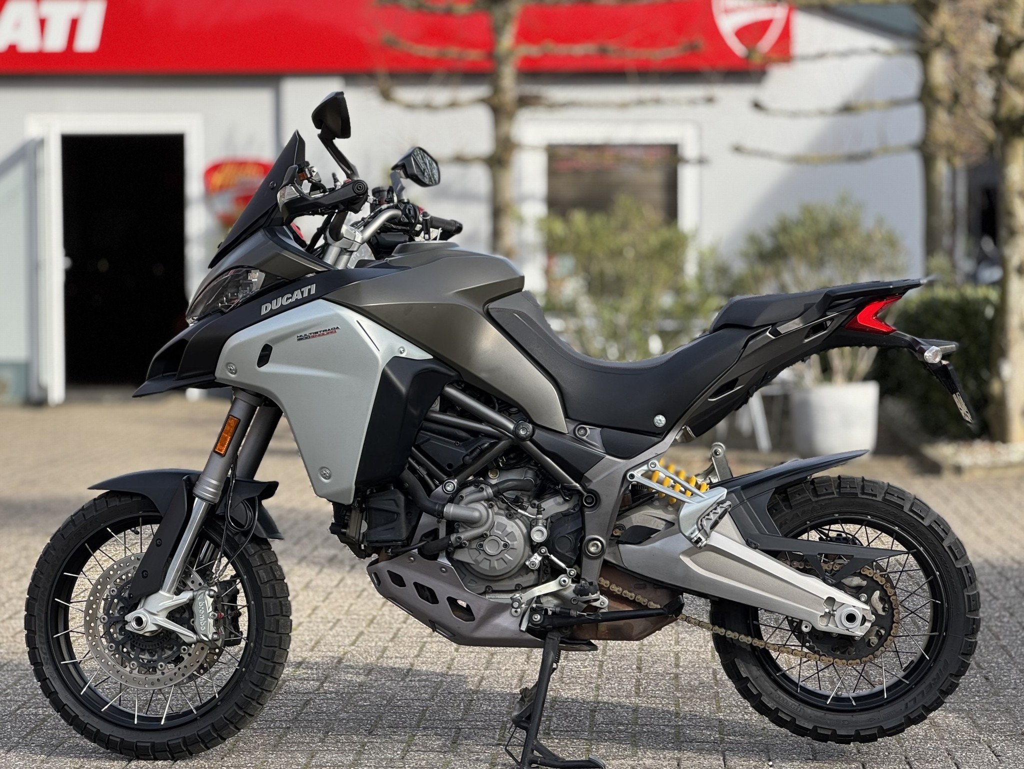 DUCATI Multistrada 1200 Enduro Grijs