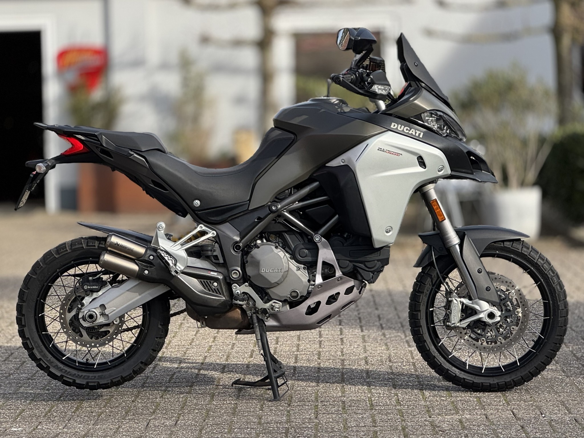 DUCATI Multistrada 1200 Enduro Grijs