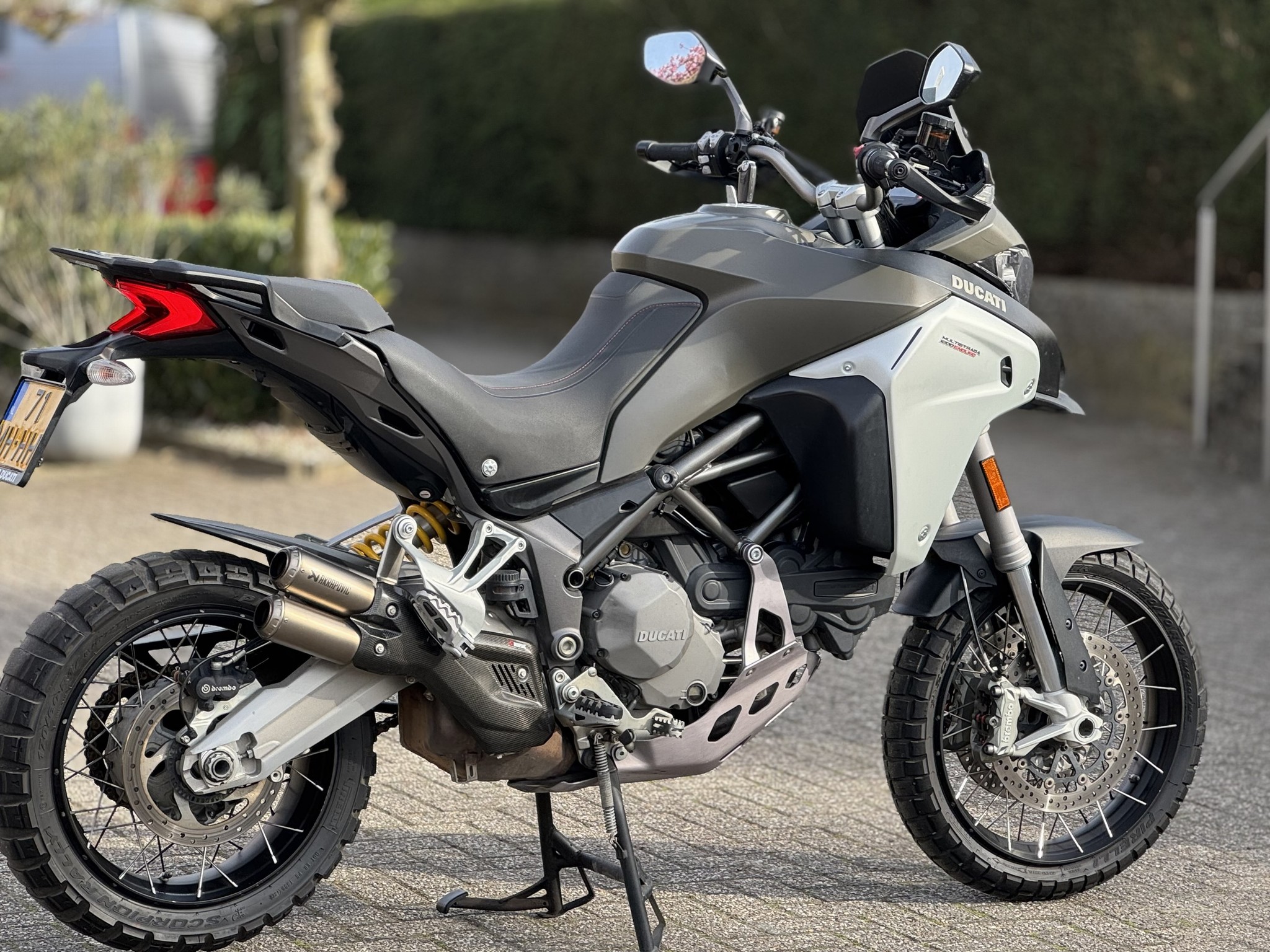 DUCATI Multistrada 1200 Enduro Grijs