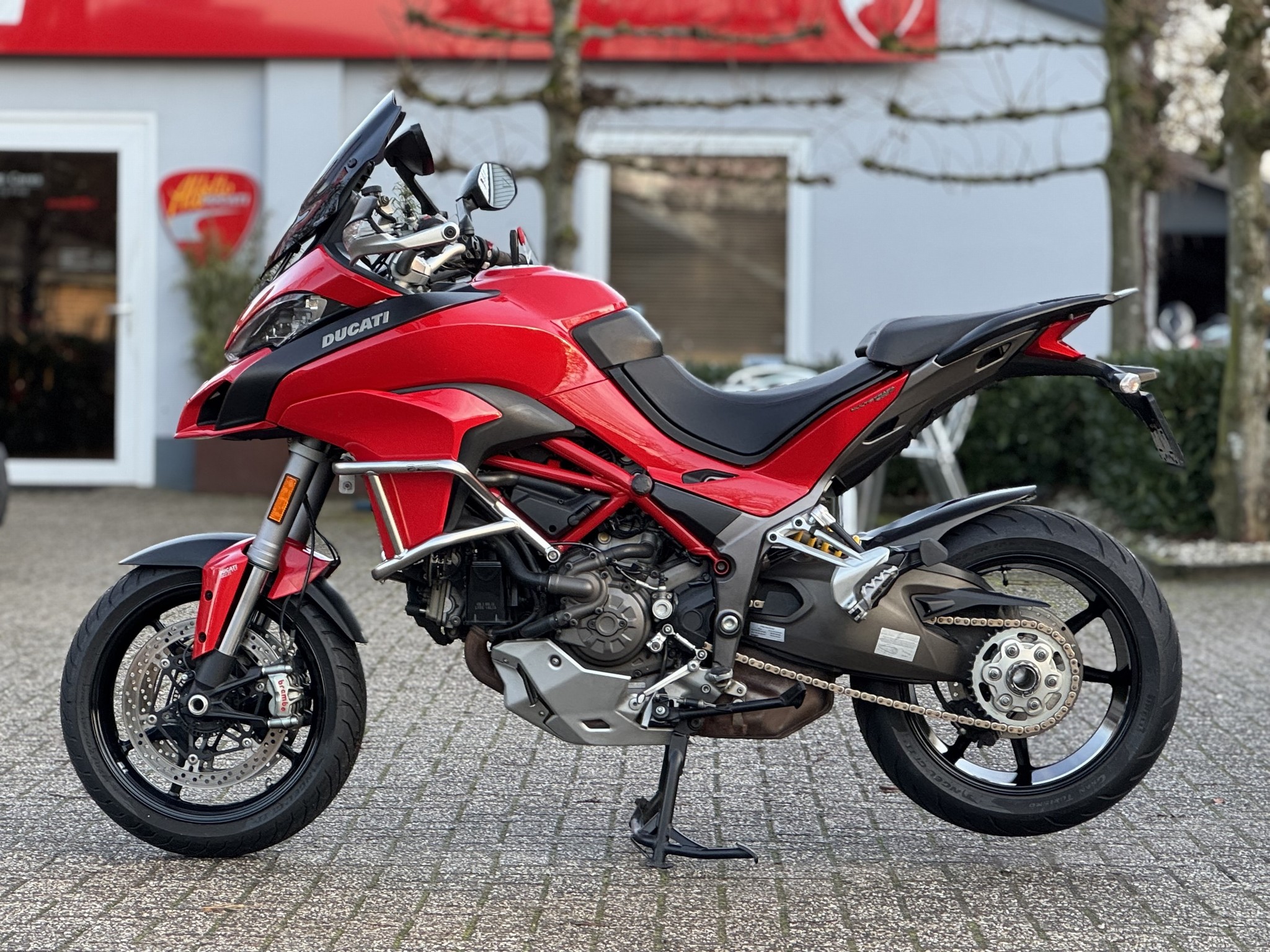 DUCATI Multistrada 1200S Rood