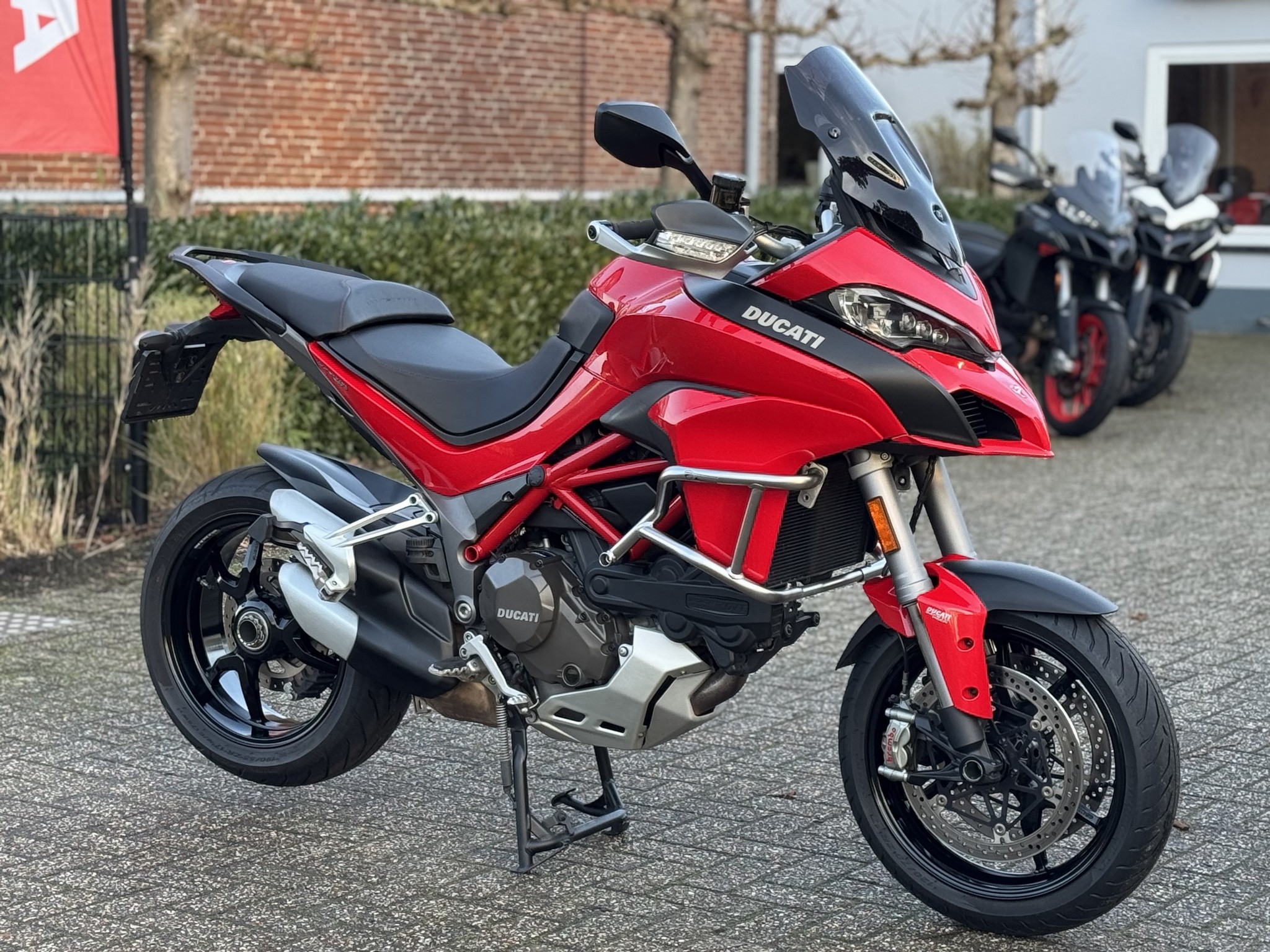 DUCATI Multistrada 1200S Rood