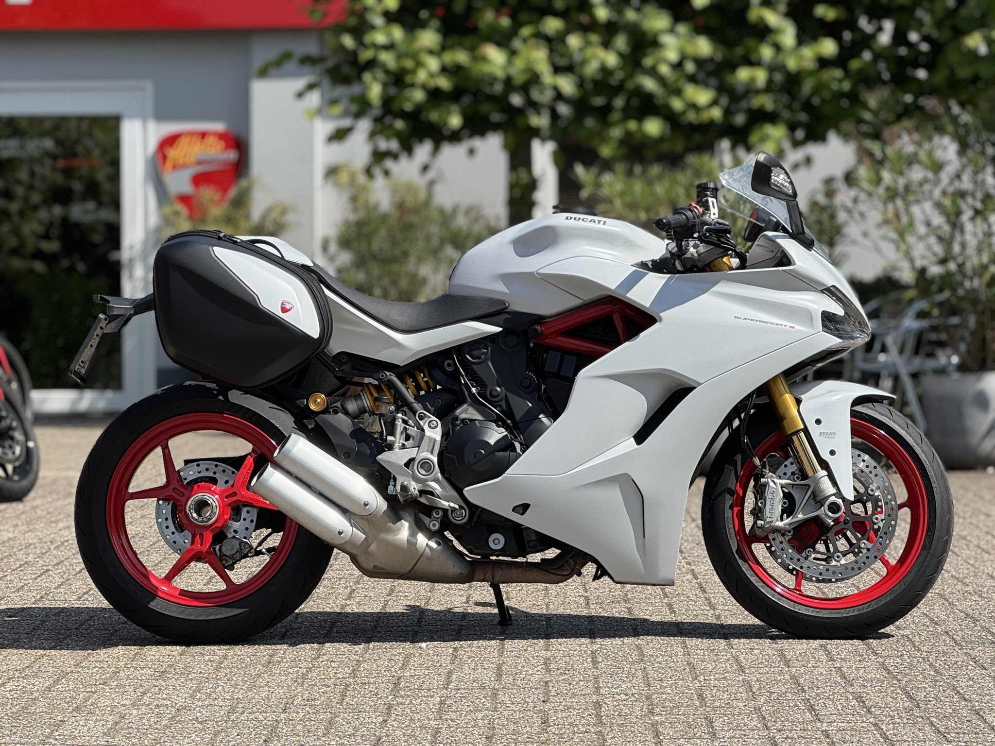 DUCATI Supersport S Wit