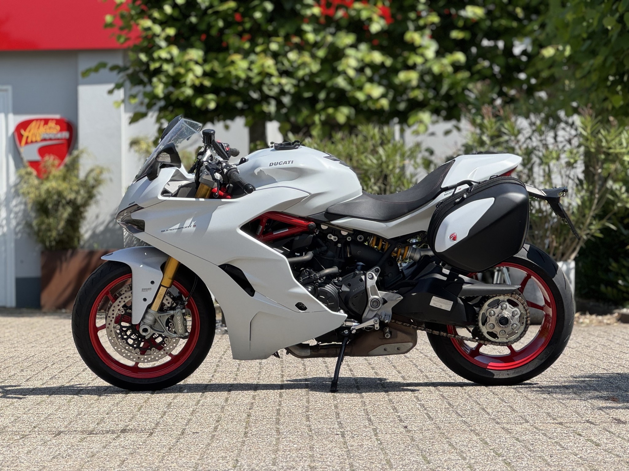 DUCATI Supersport S Wit