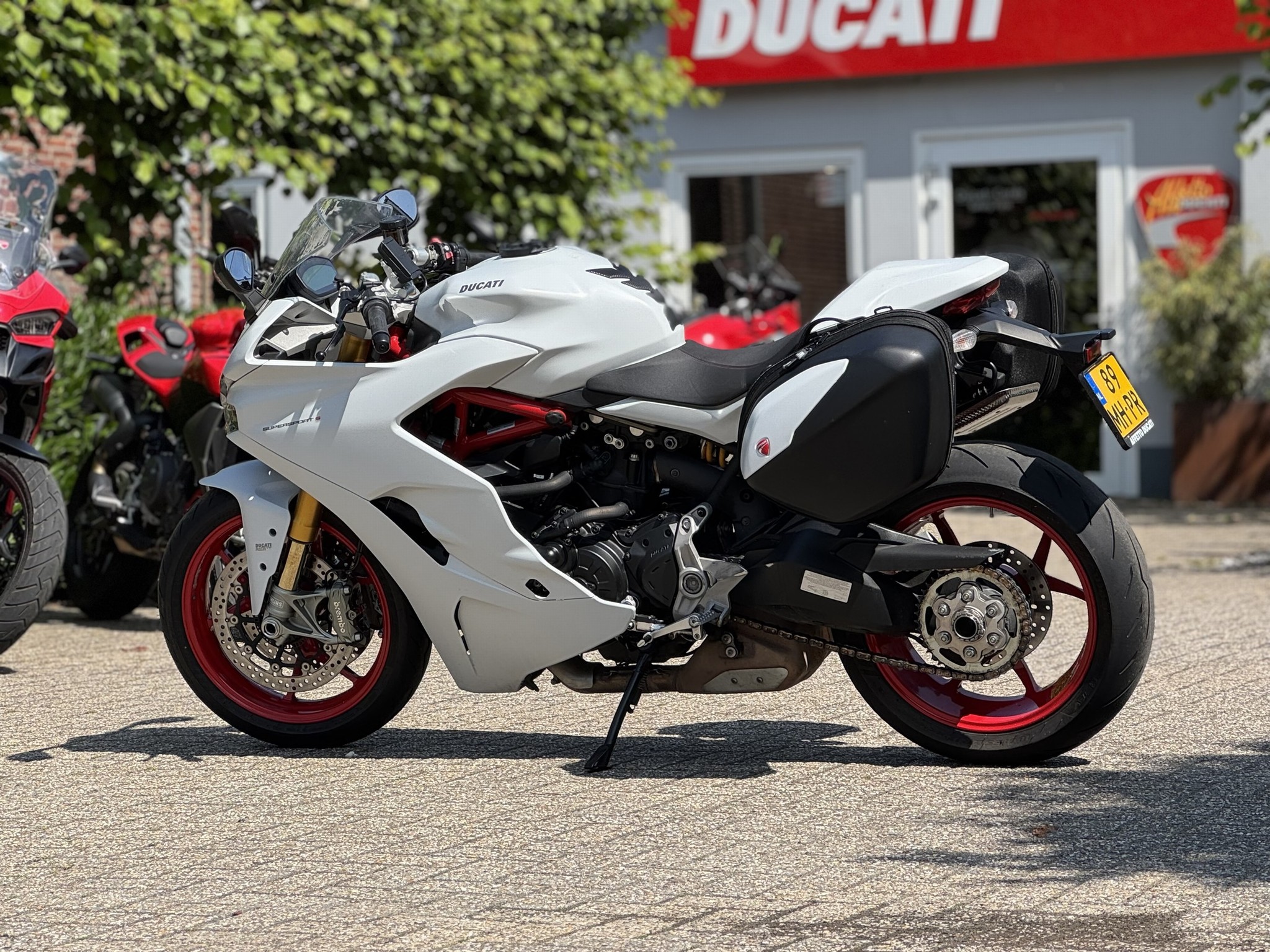 DUCATI Supersport S Wit