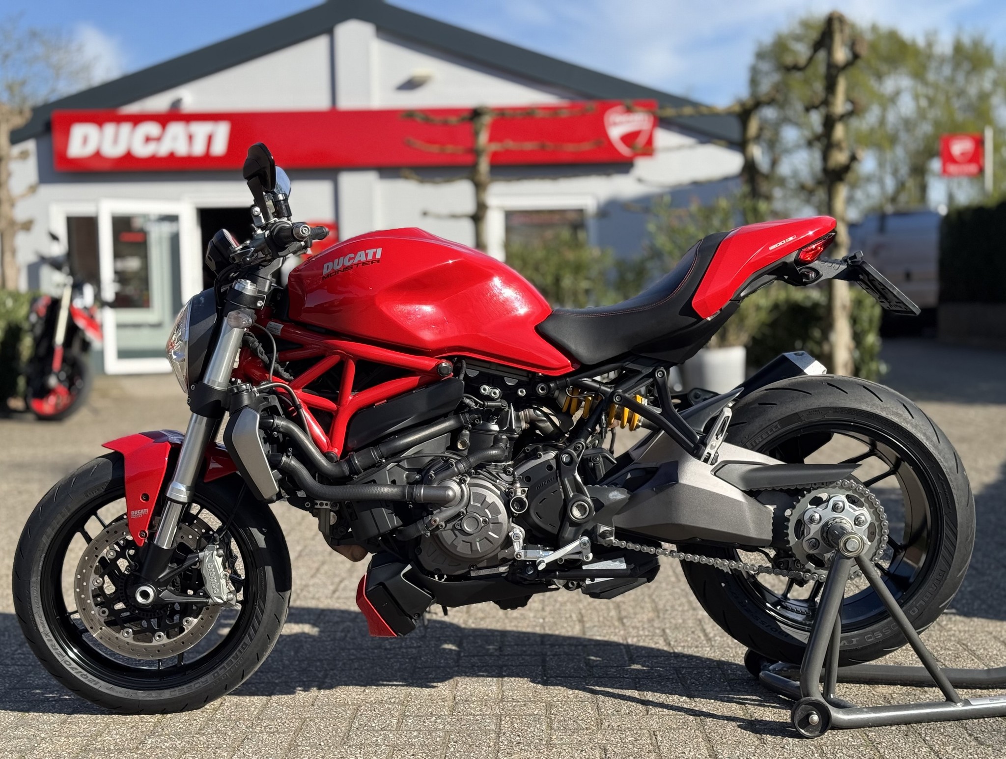 DUCATI Monster 1200