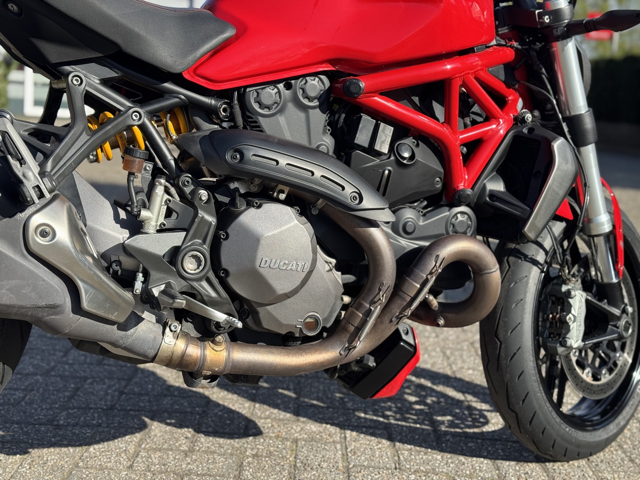 DUCATI Monster 1200
