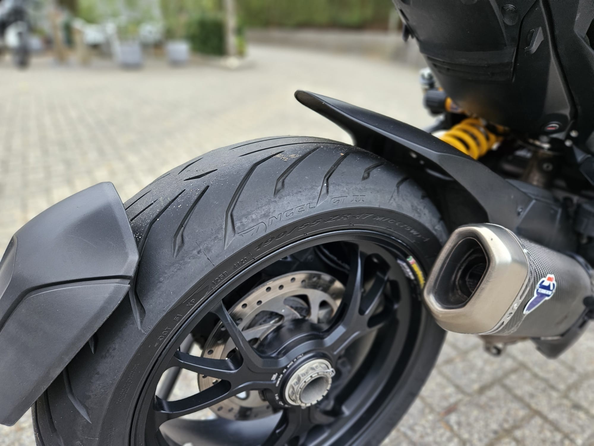 DUCATI Multistrada 1260 Pikes Peak