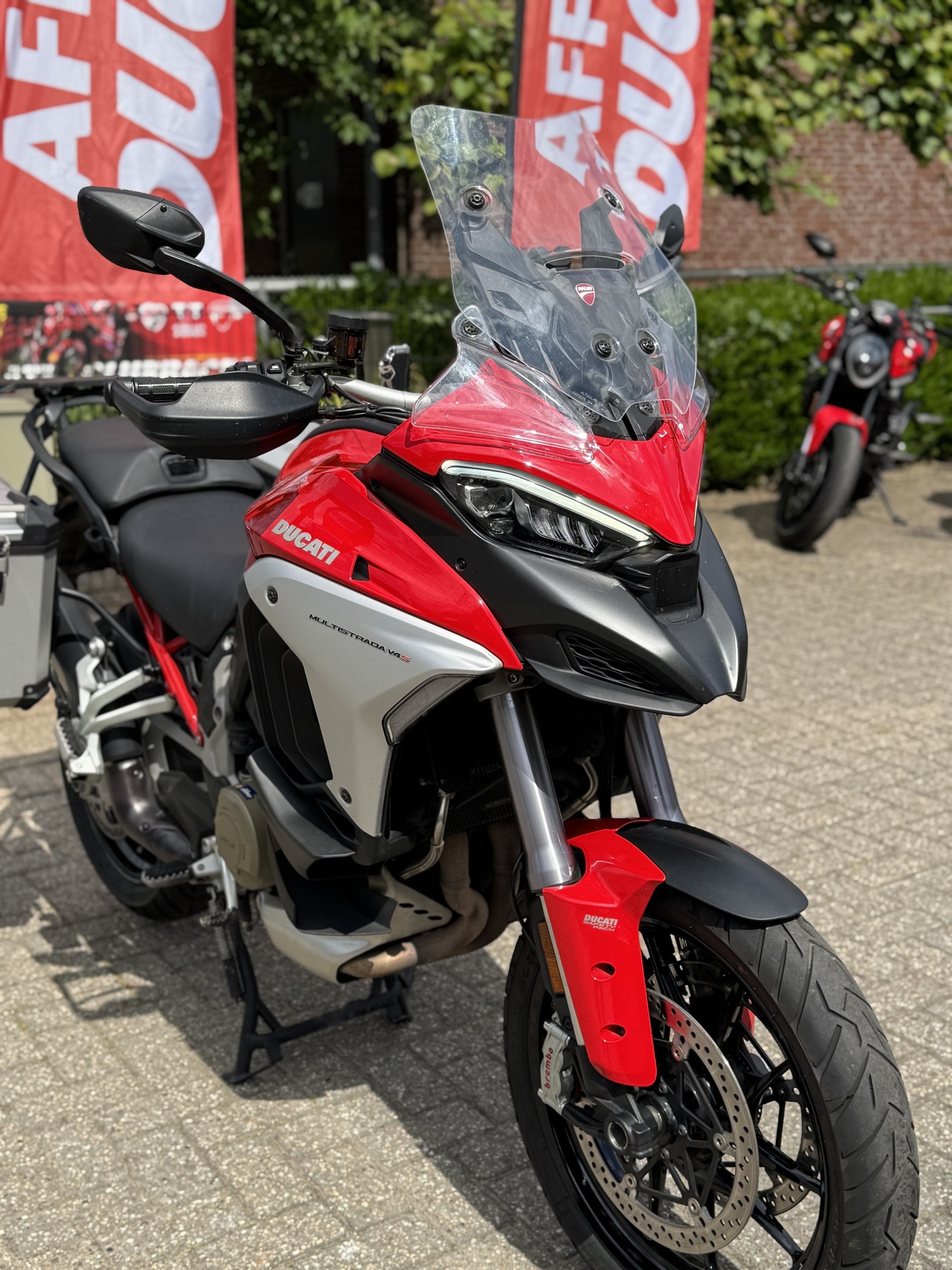 DUCATI Multistrada V4 S-Rader - Red
