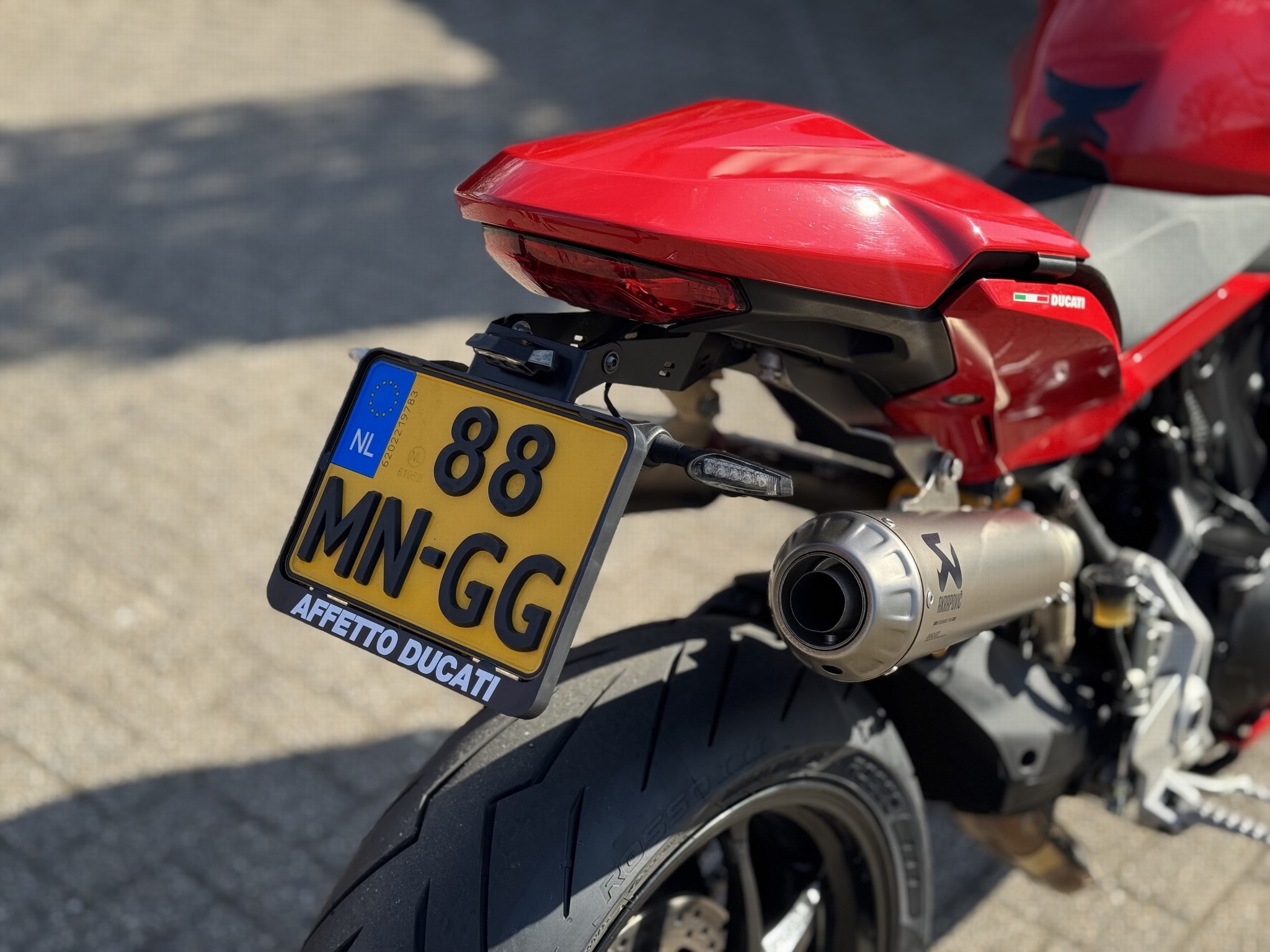 DUCATI Supersport S Rood