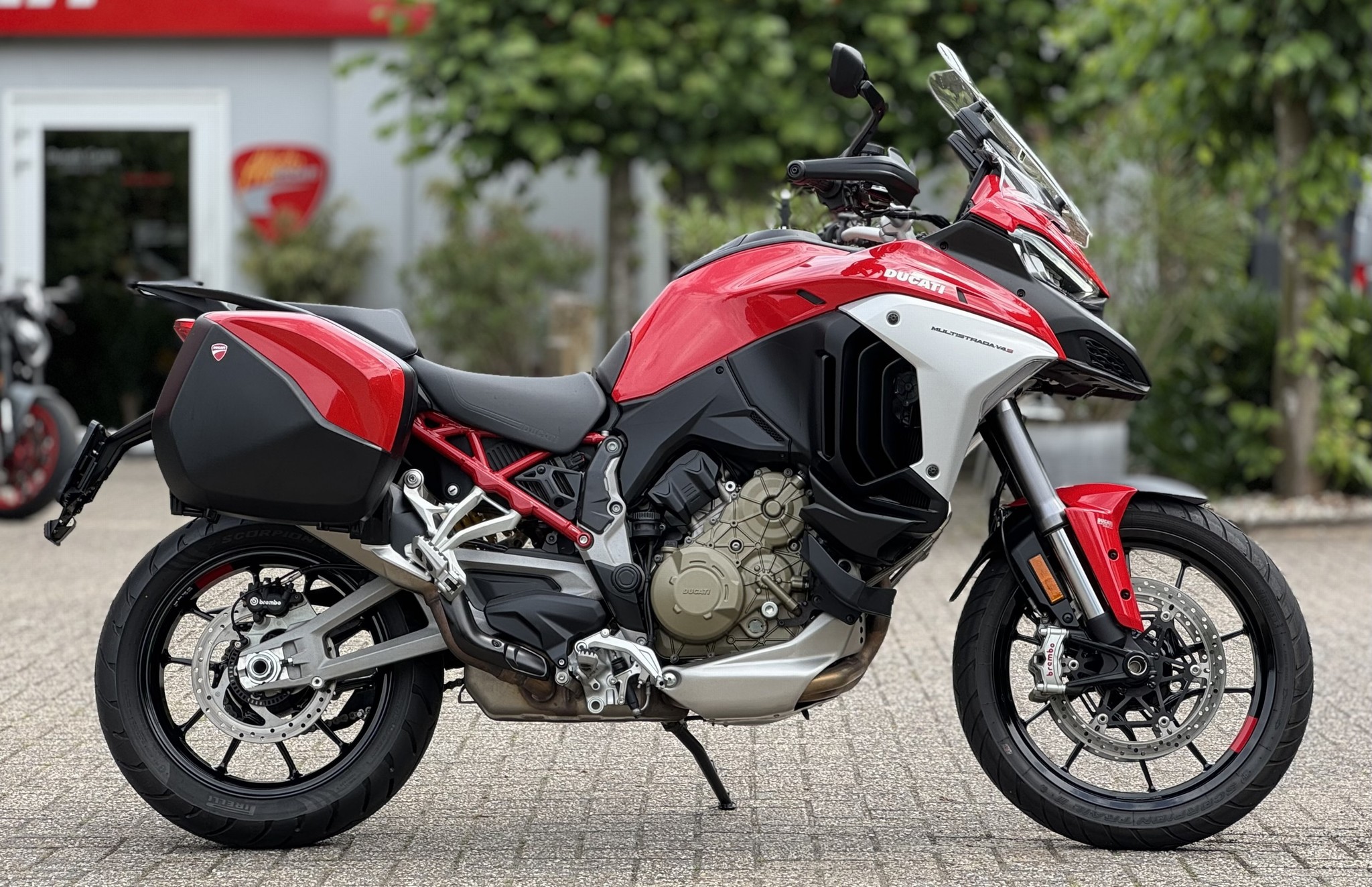 DUCATI Multistrada V4 S-Rader - Red