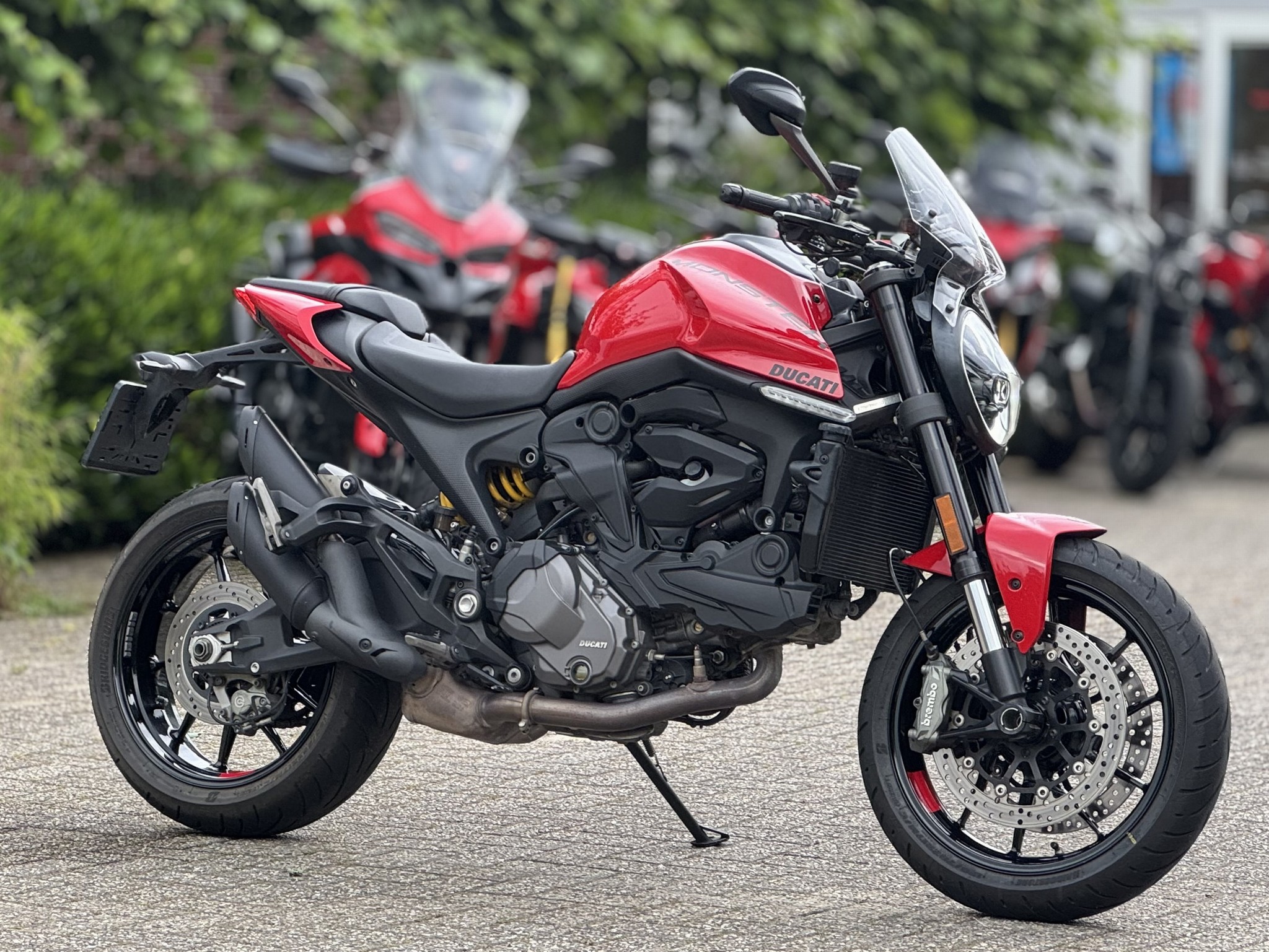 DUCATI Monster Red