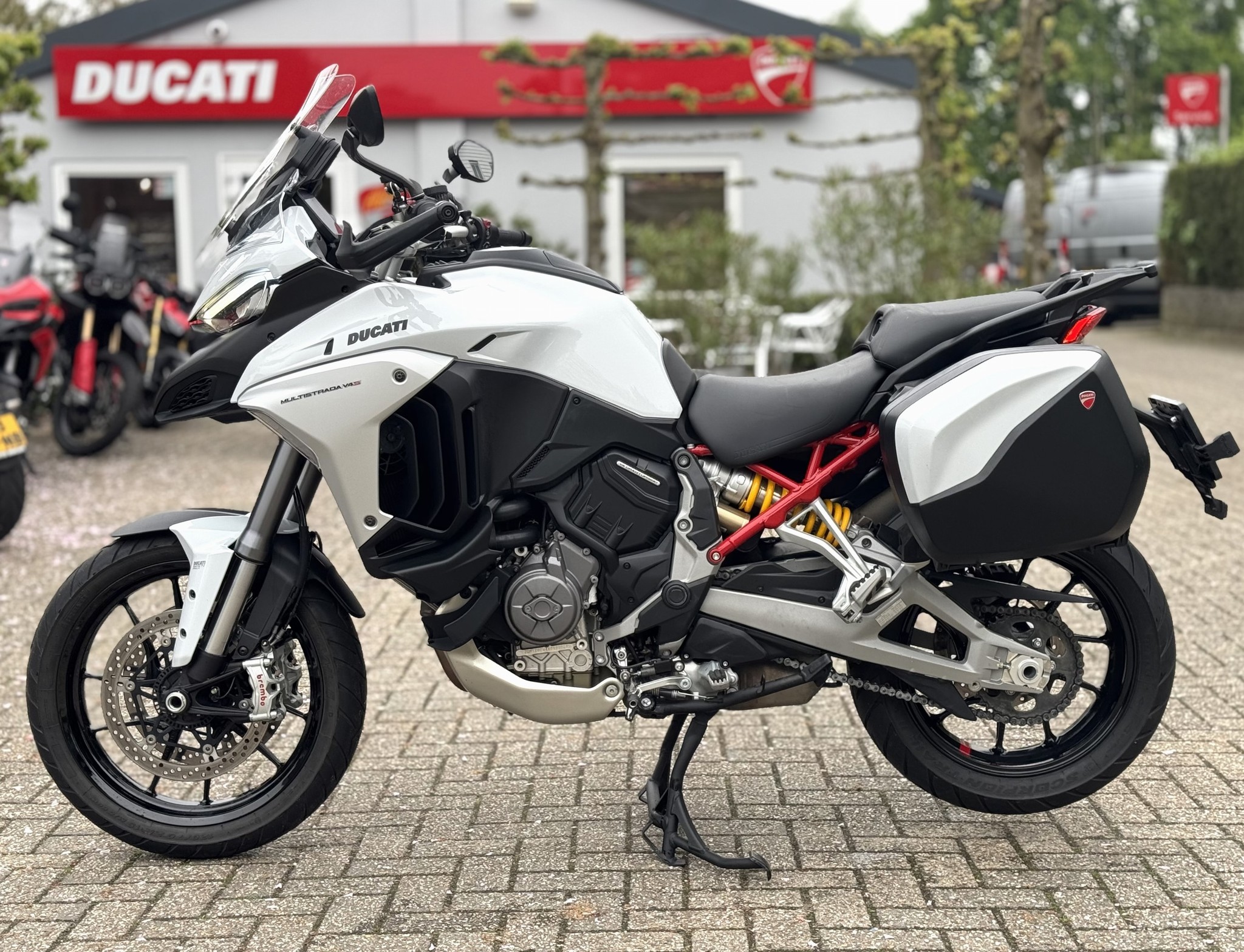 DUCATI Multistrada V4S Travel & Radar