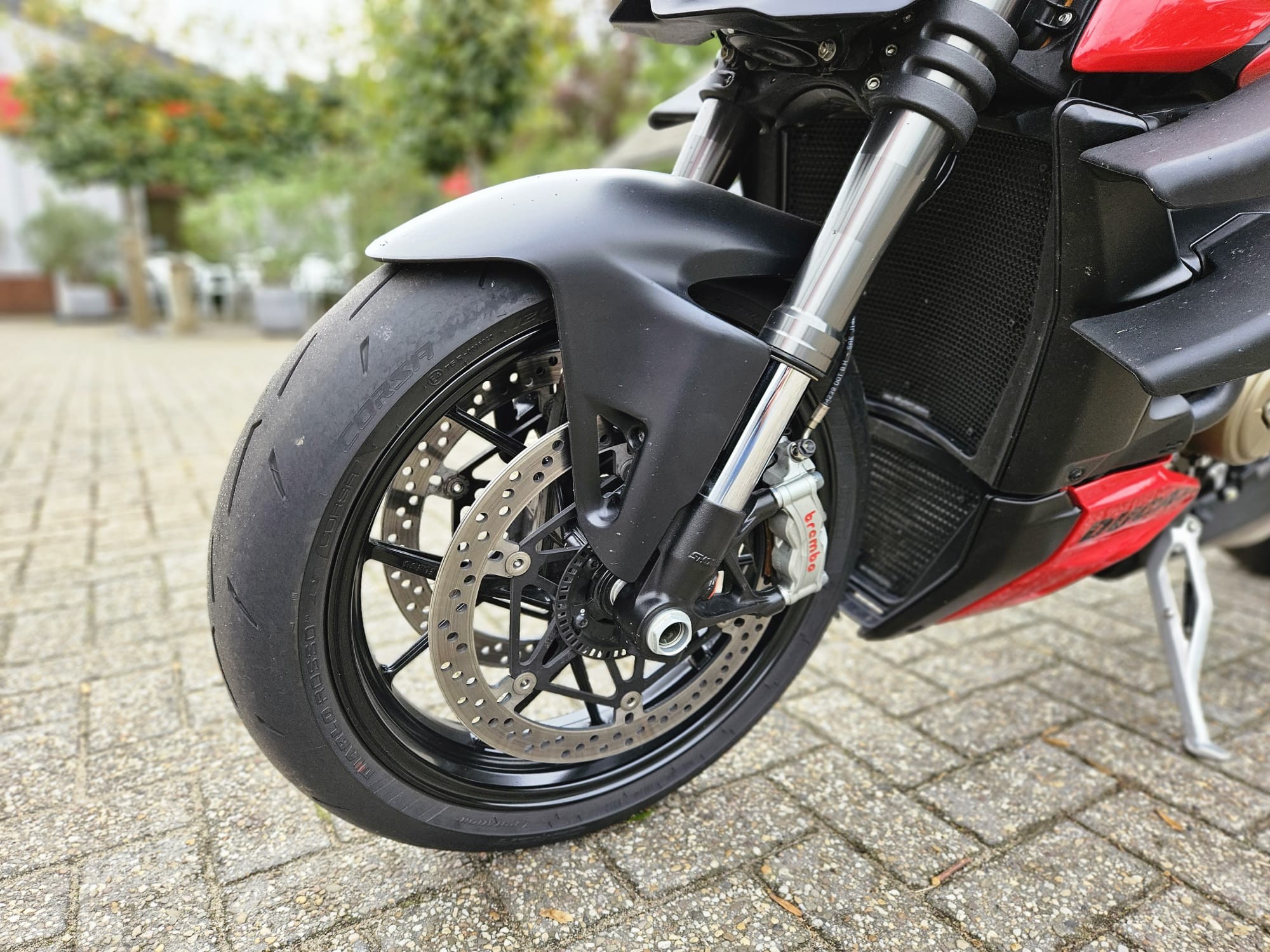 DUCATI Streetfighter V4 Red
