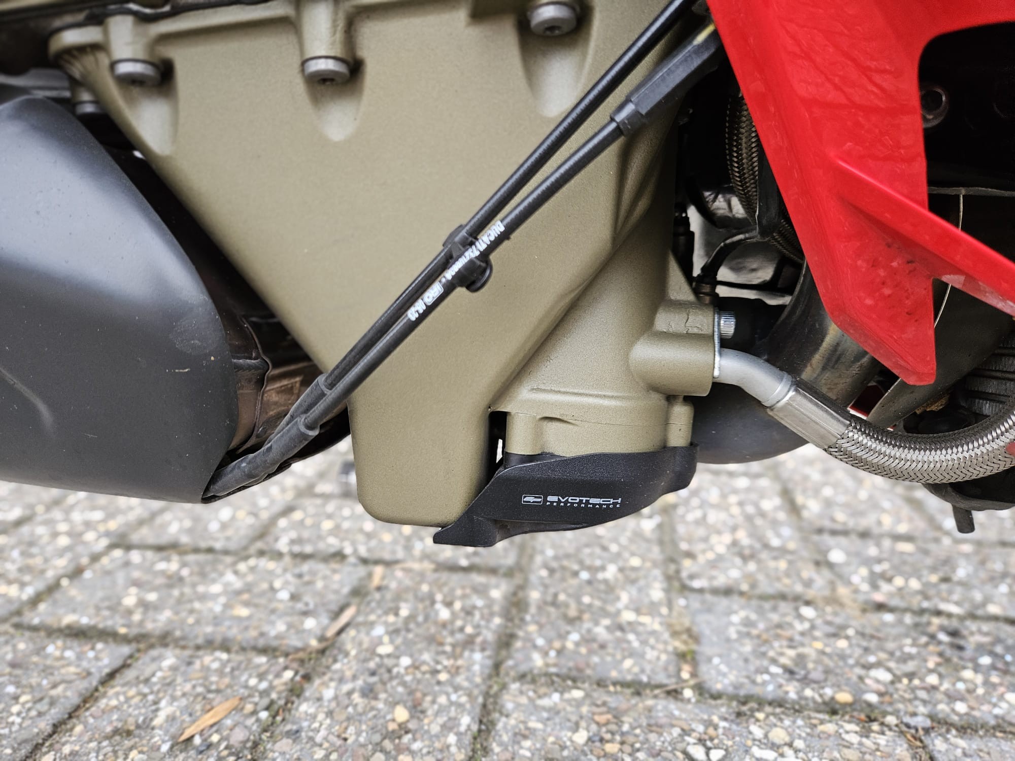 DUCATI Streetfighter V4 Red