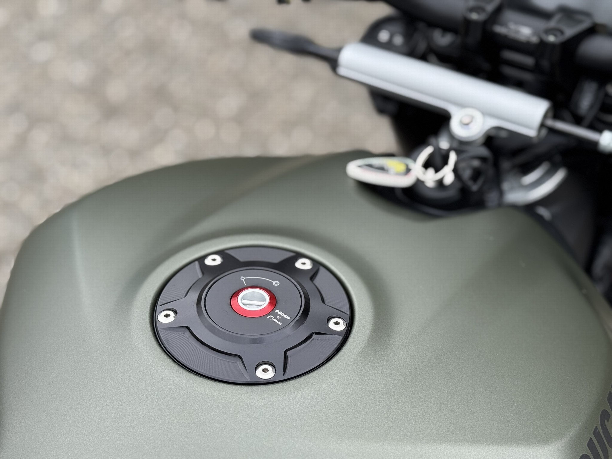 DUCATI Streetfighter V2 Storm Green