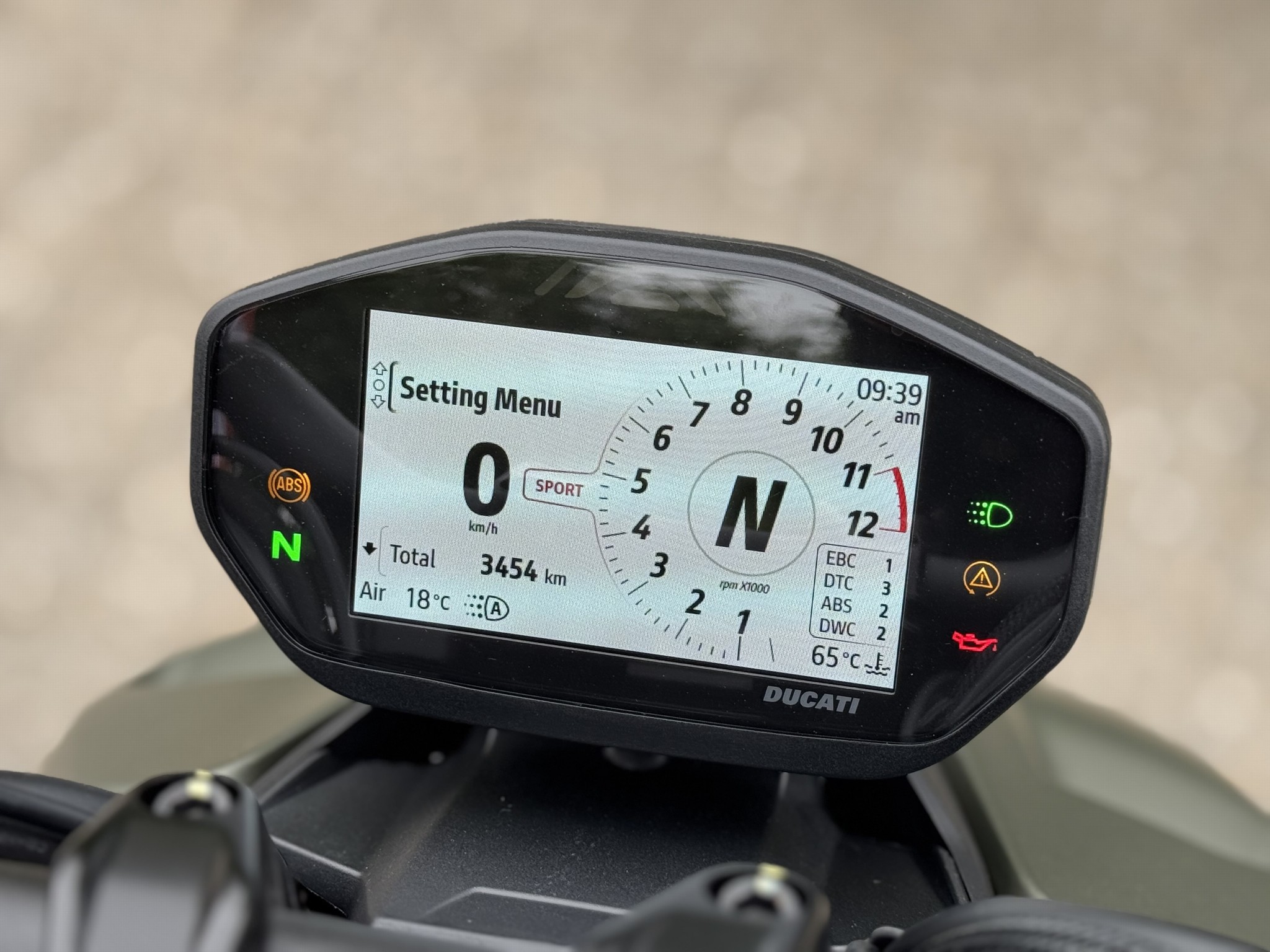 DUCATI Streetfighter V2 Storm Green