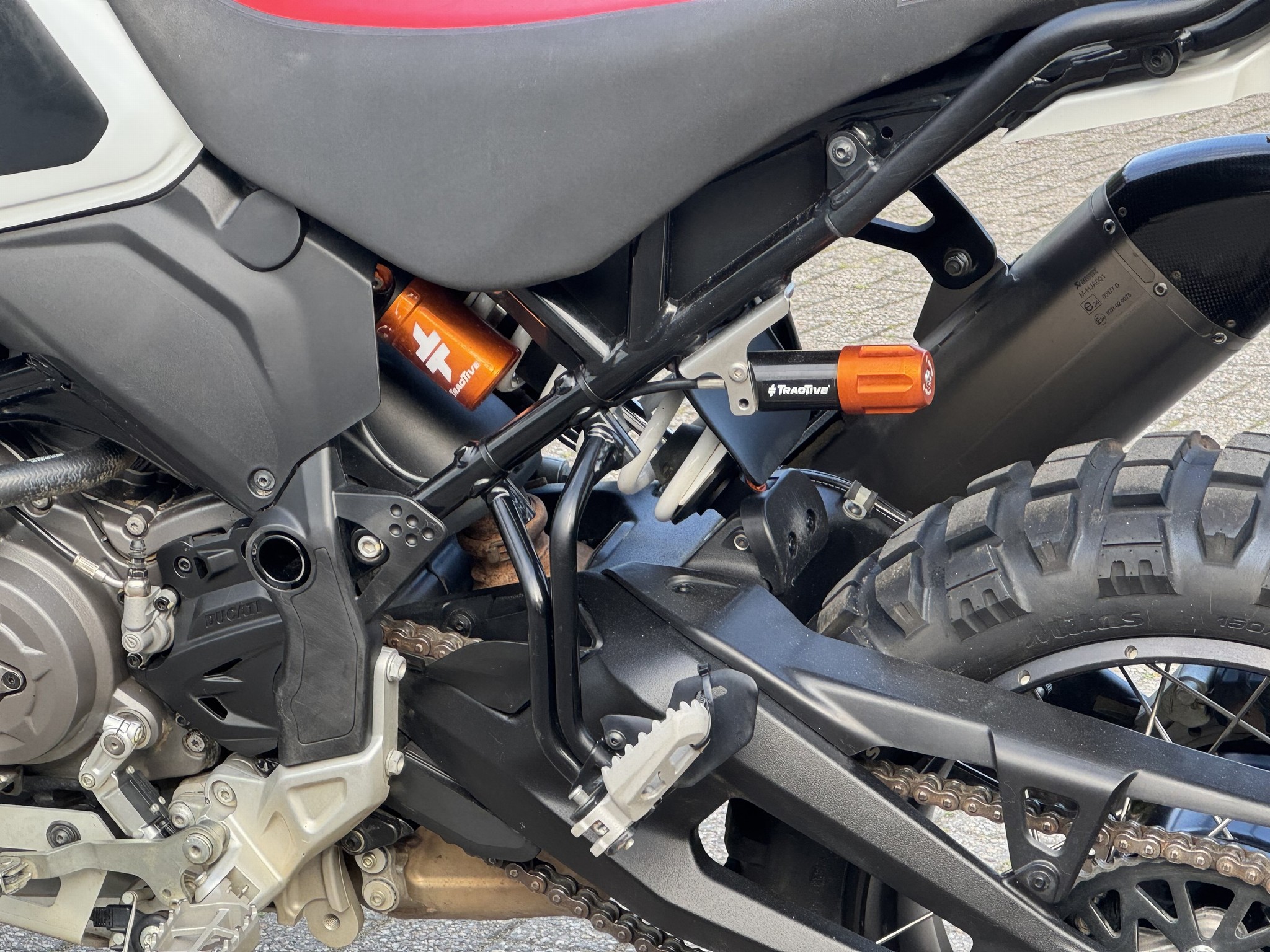 DUCATI Desert X White