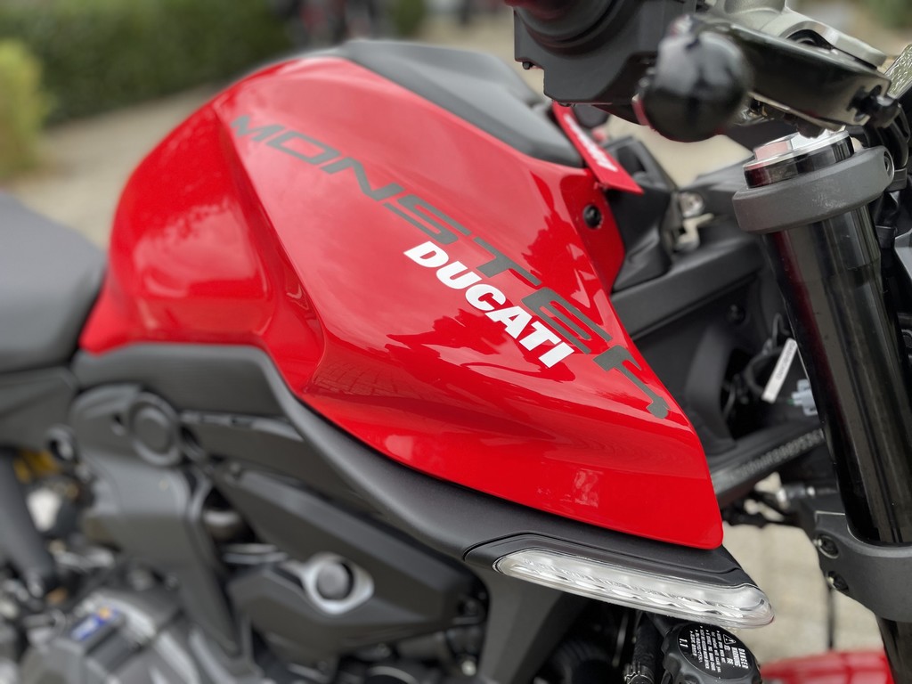 DUCATI Monster Red