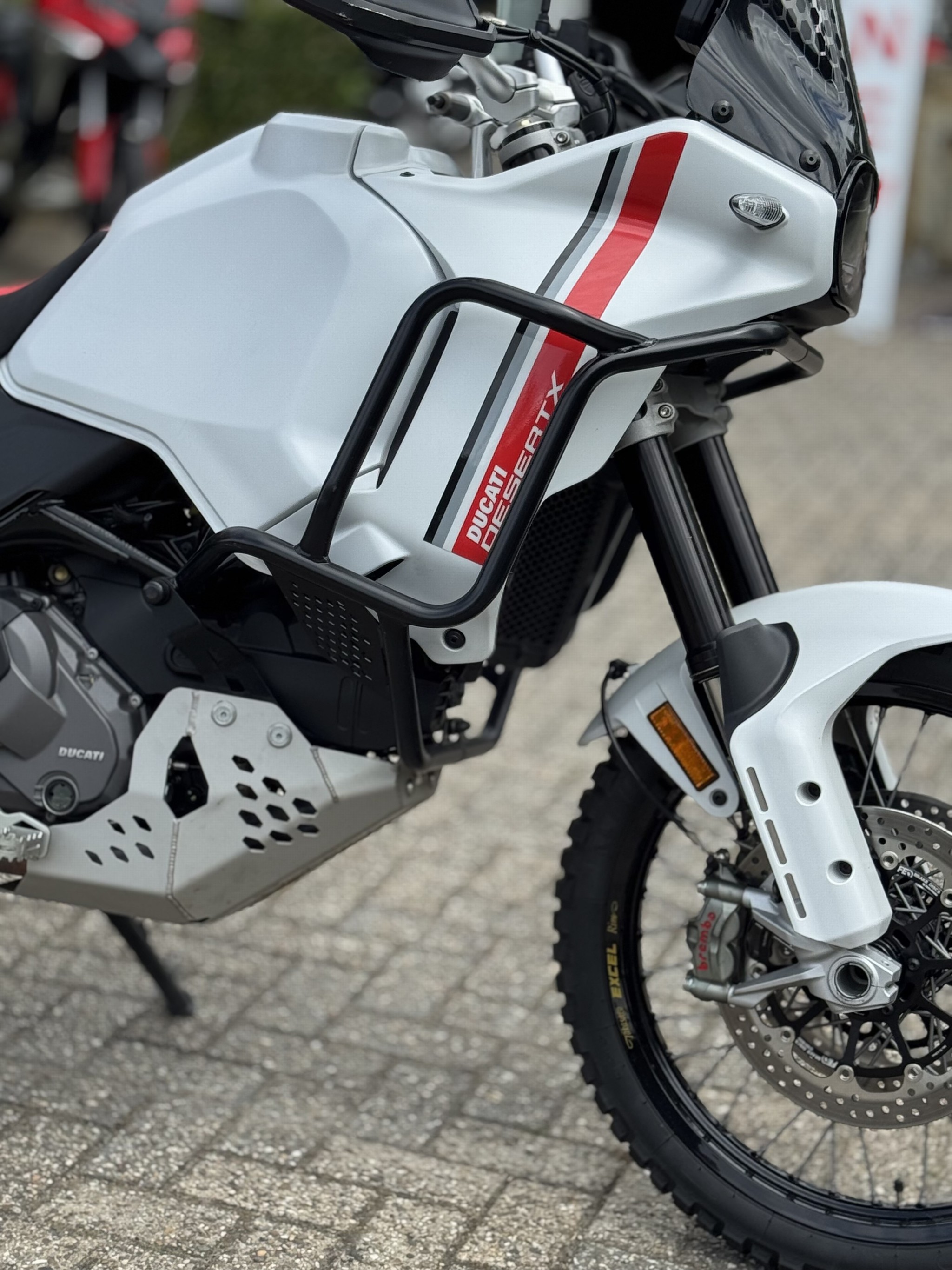 DUCATI Desert X White