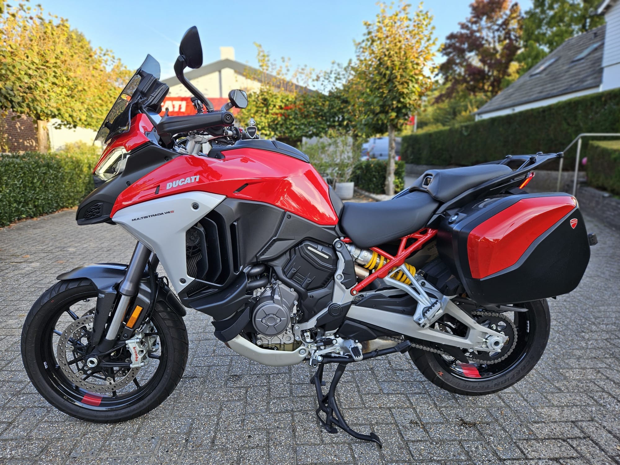 DUCATI Multistrada V4 S-FULL - Red