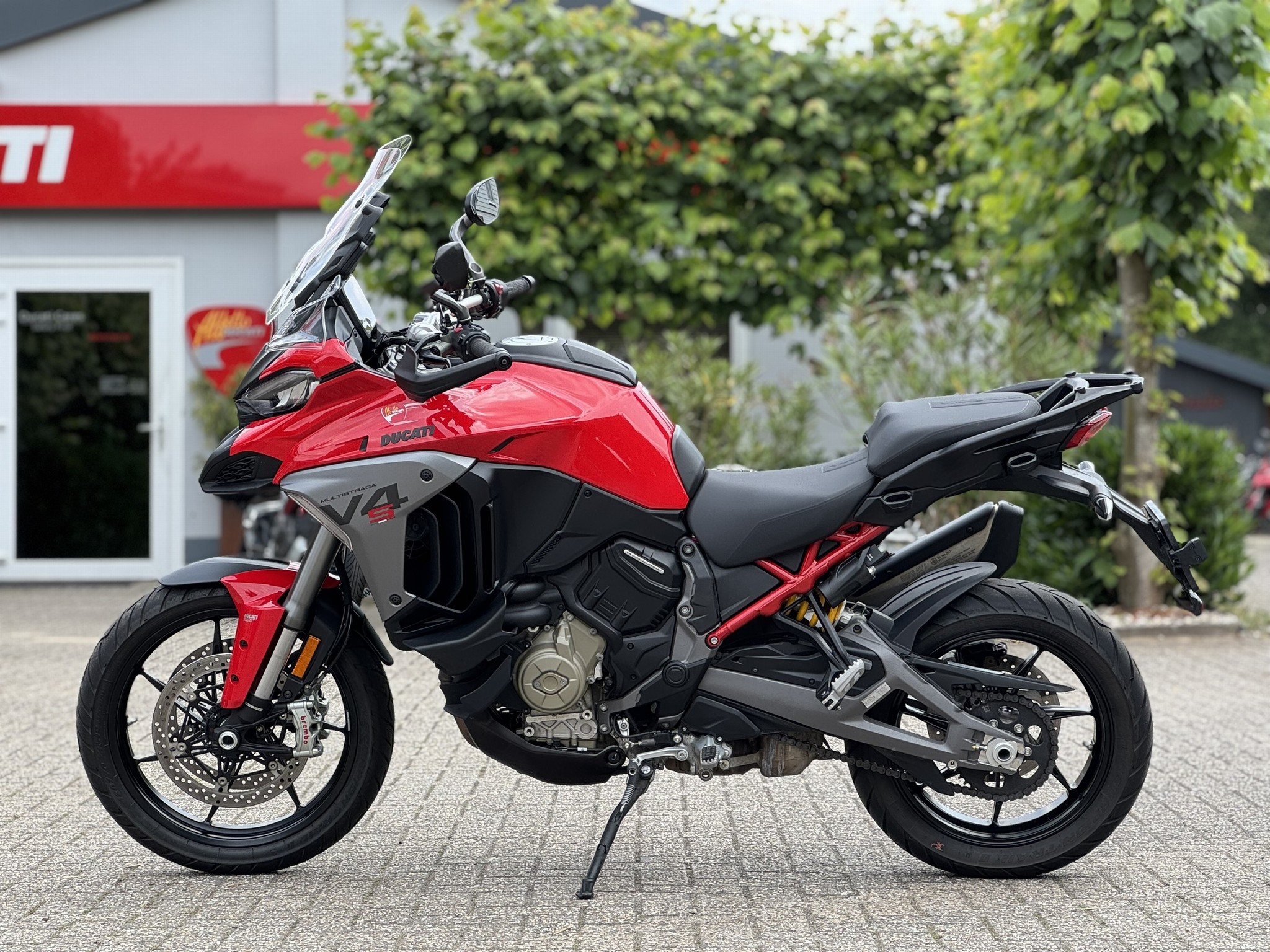 DUCATI Multistrada V4 S-Rader - Red