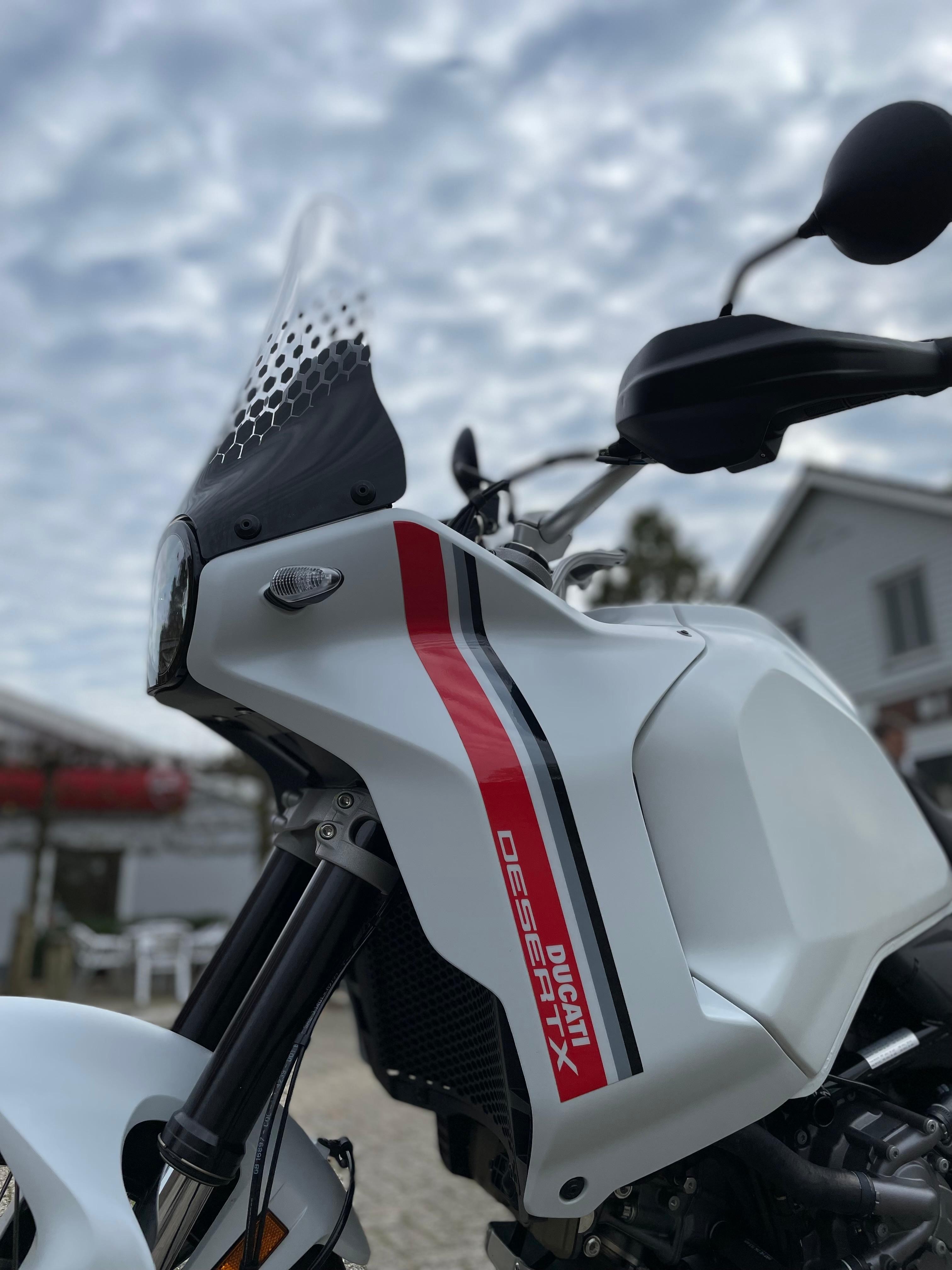 DUCATI Desert X White