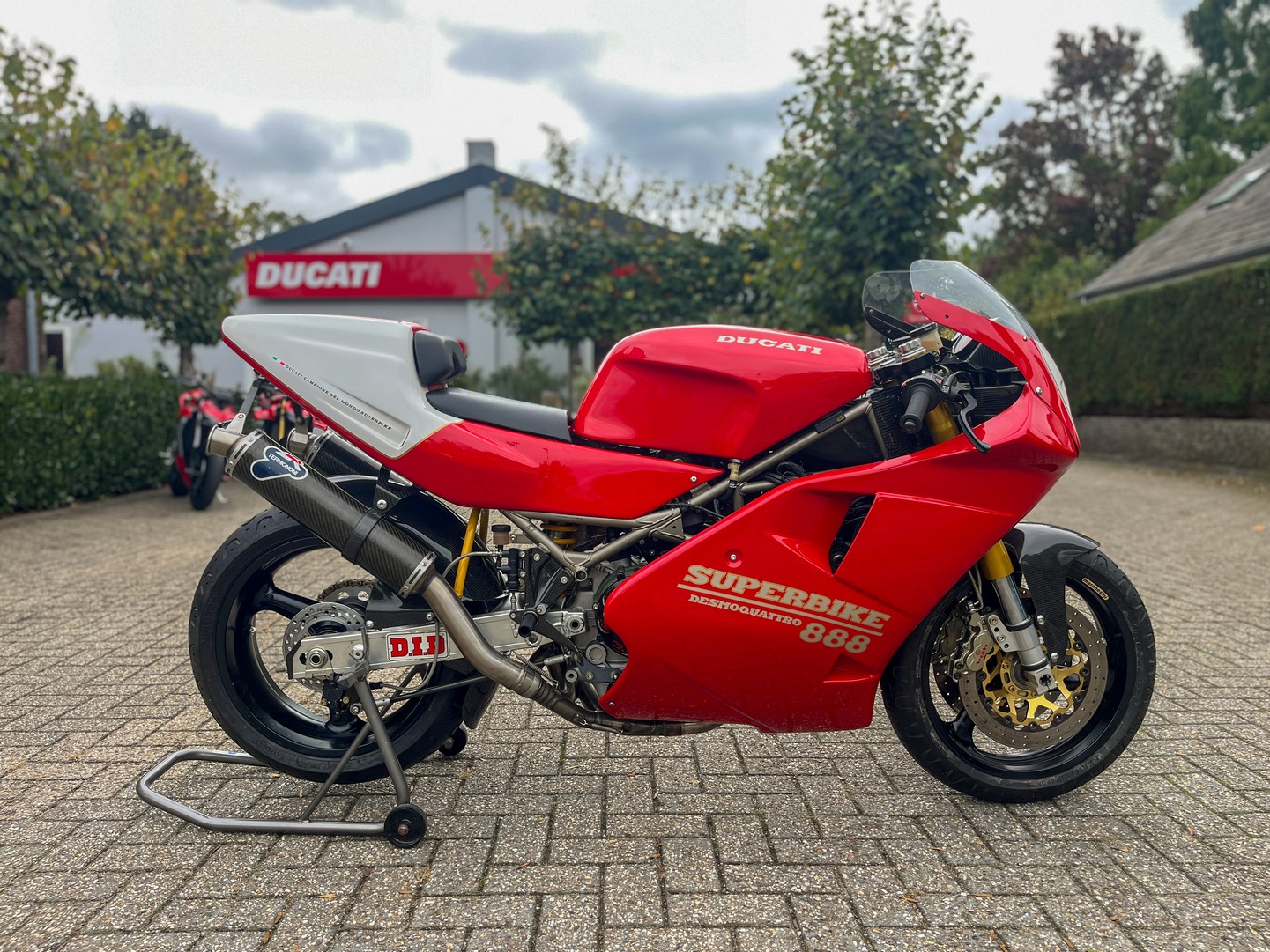 DUCATI 888 Corsa