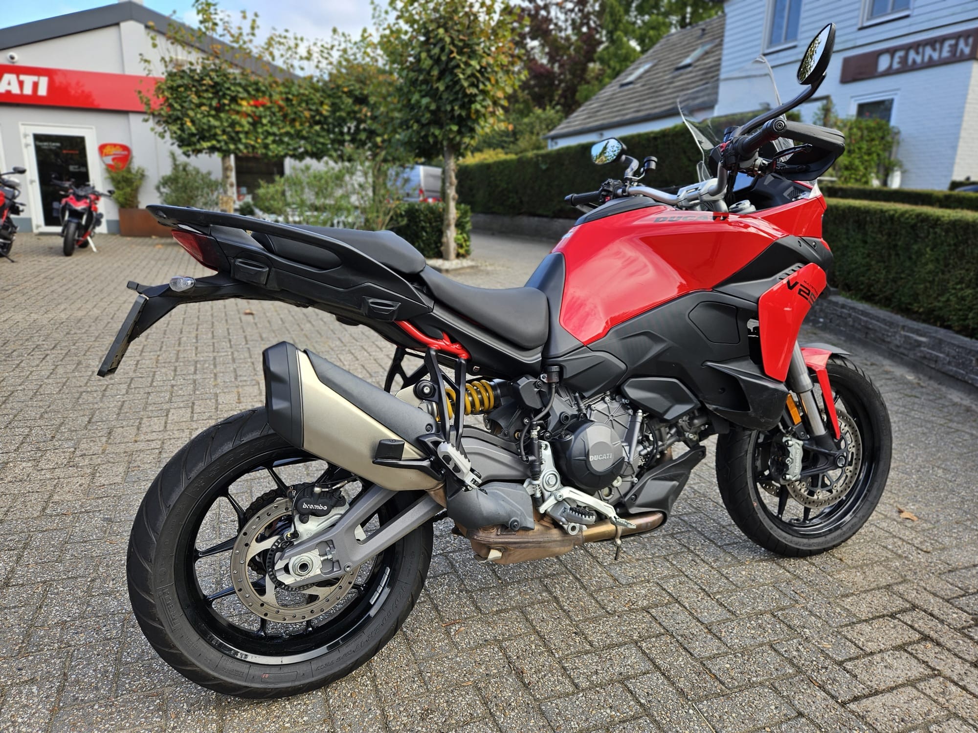 DUCATI Multistrada V2S Red