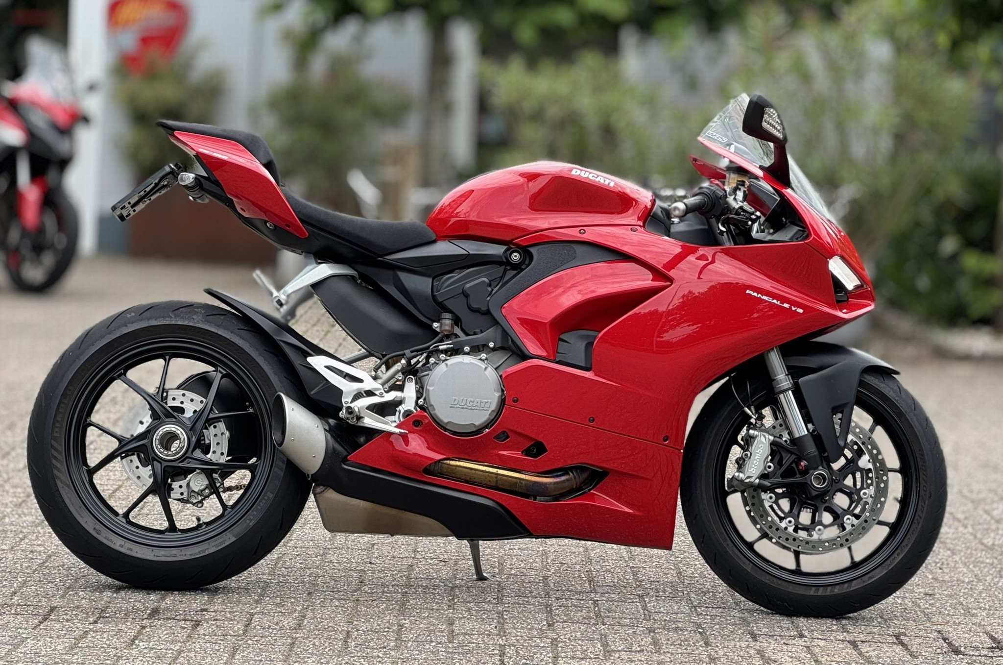 DUCATI PANIGALE V2 RED