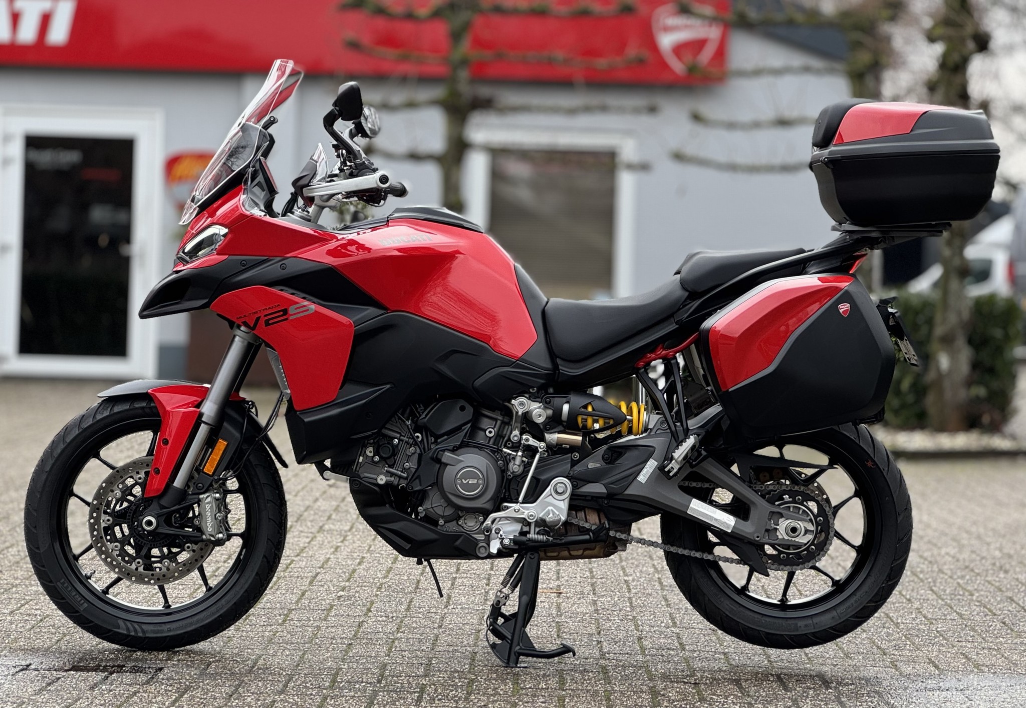 DUCATI Multistrada V2S Red