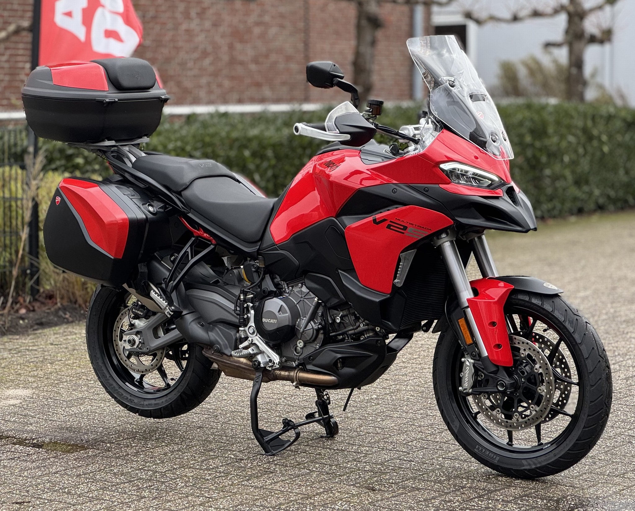 DUCATI Multistrada V2S Red