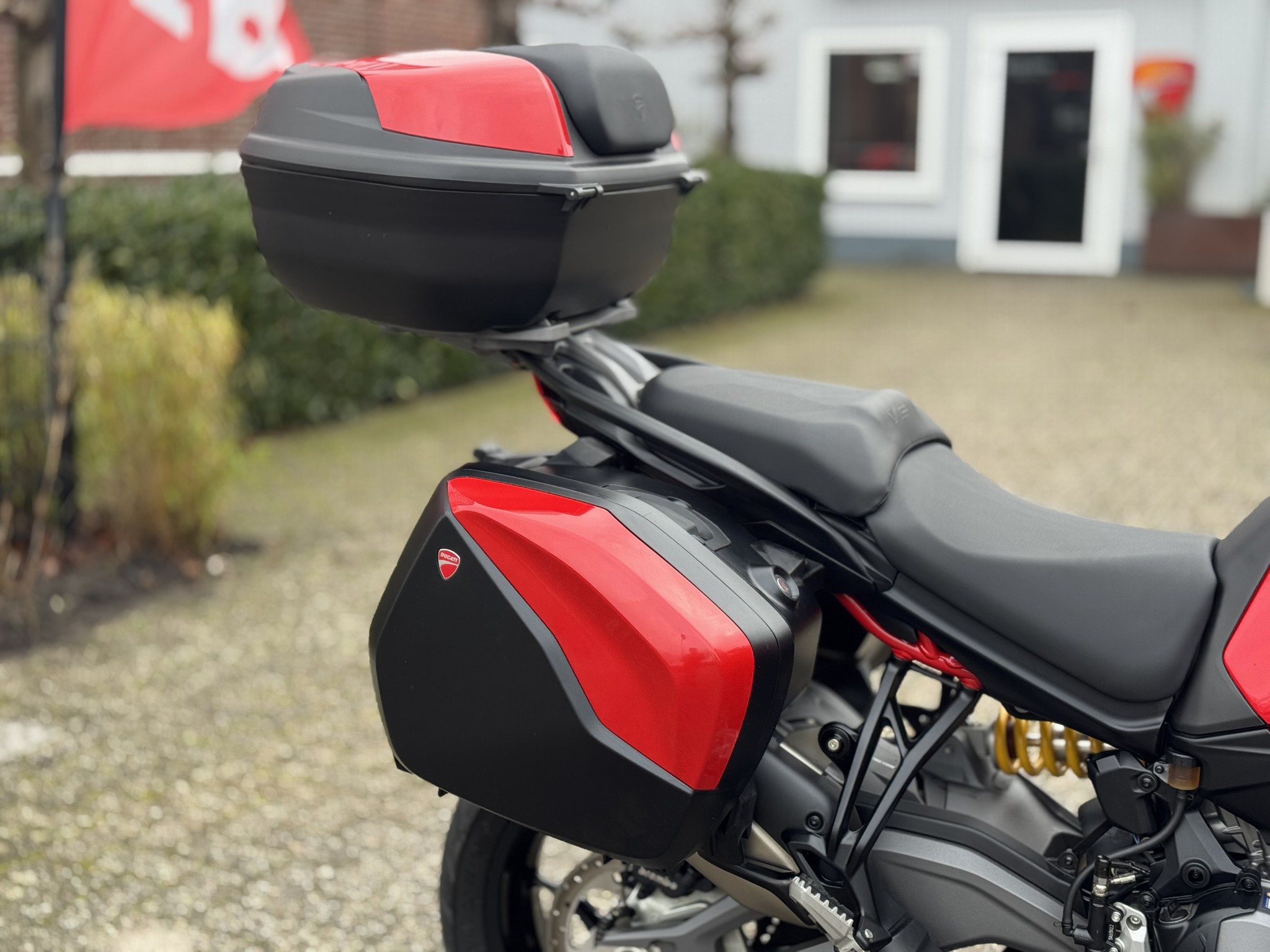 DUCATI Multistrada V2S Red