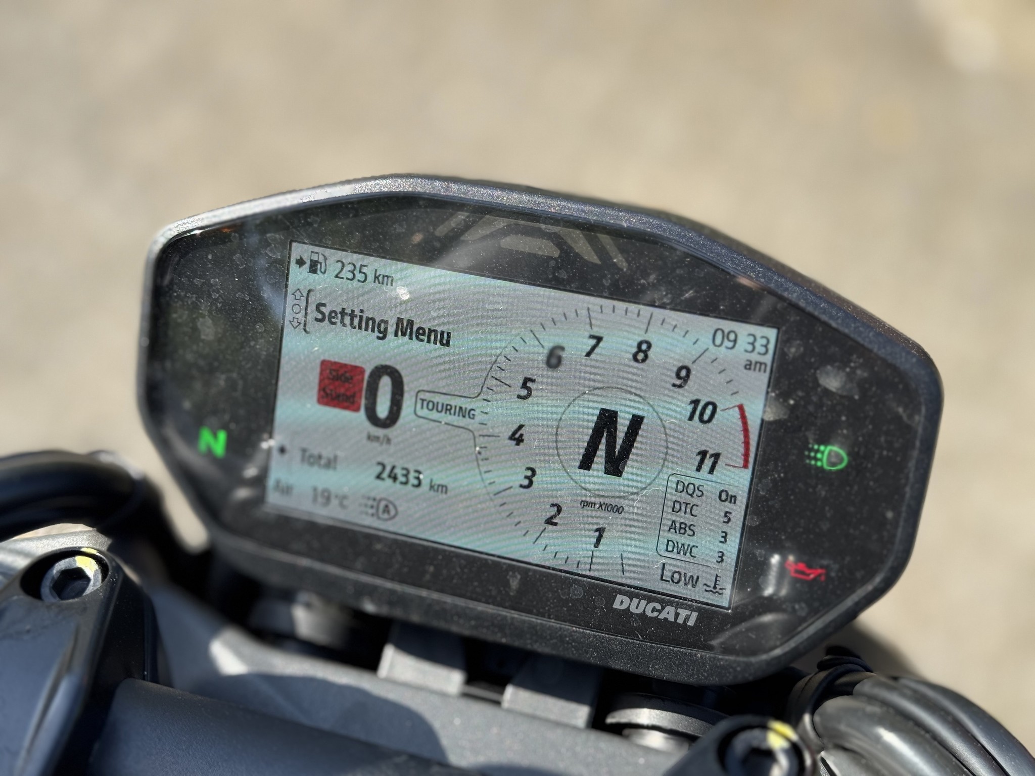 DUCATI Monster