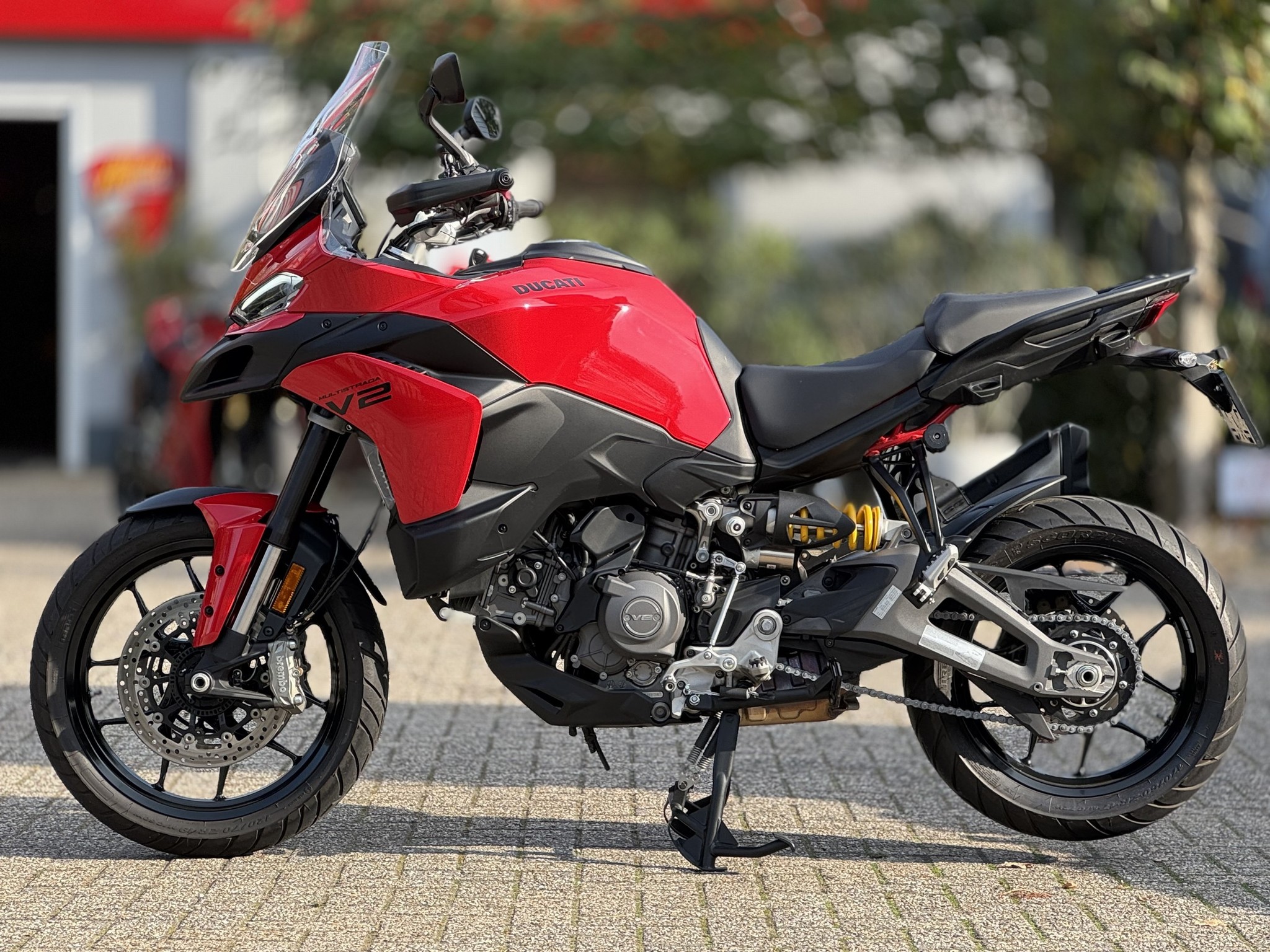 DUCATI Multistrada V2 Red